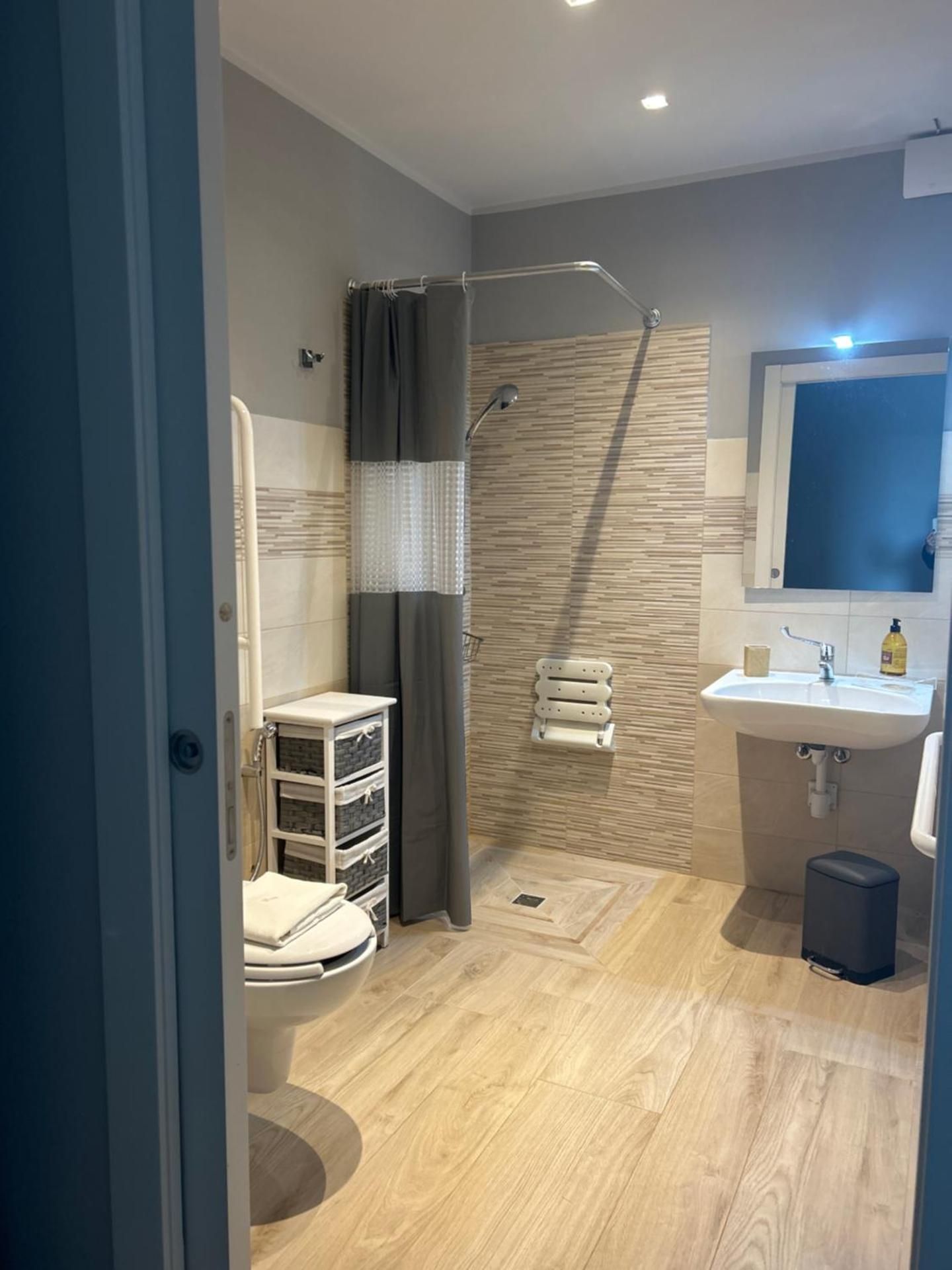 King Room - Disability Access