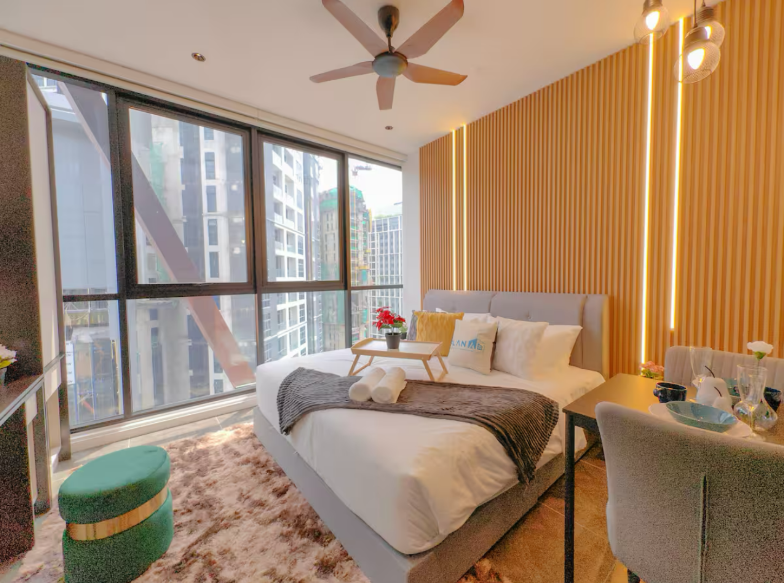 Luxury Suite with Spa Bath