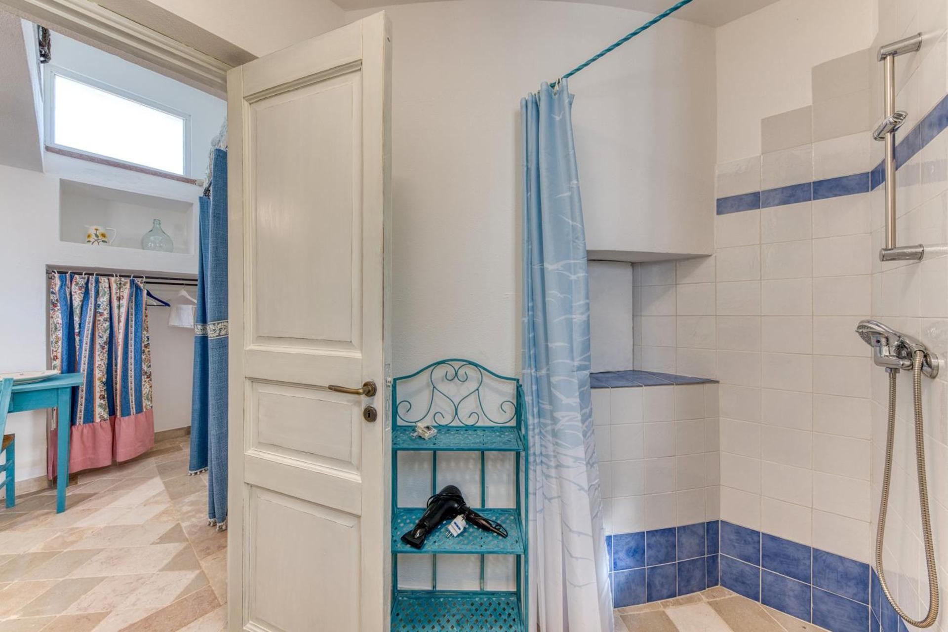 Superior One-Bedroom Apartment