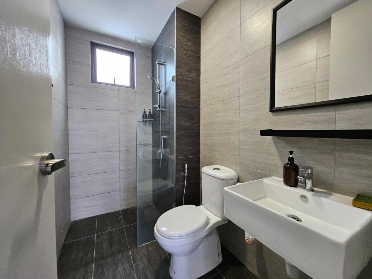 Apartment - 3 Bedrooms