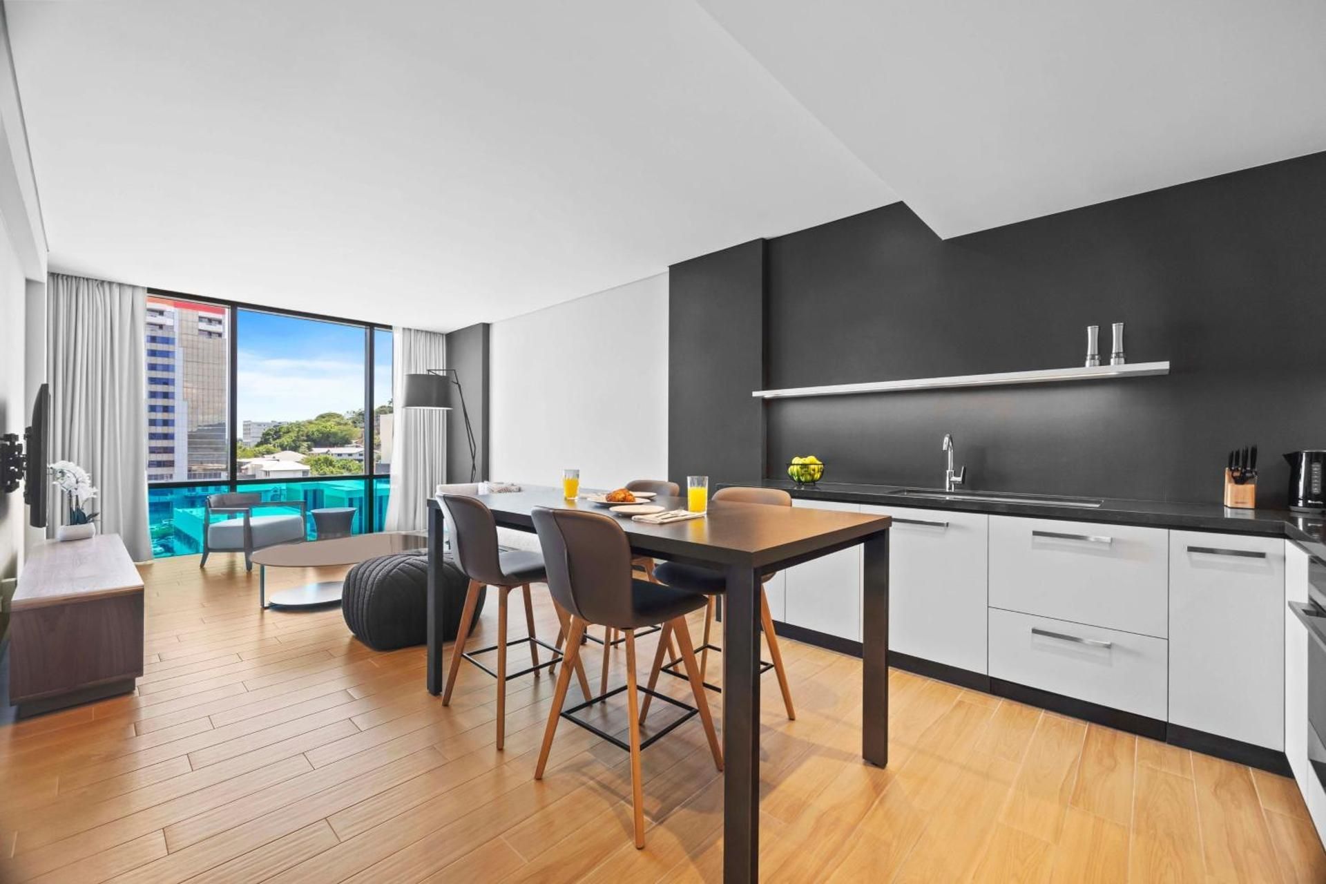 One-Bedroom King Suite with Bay View