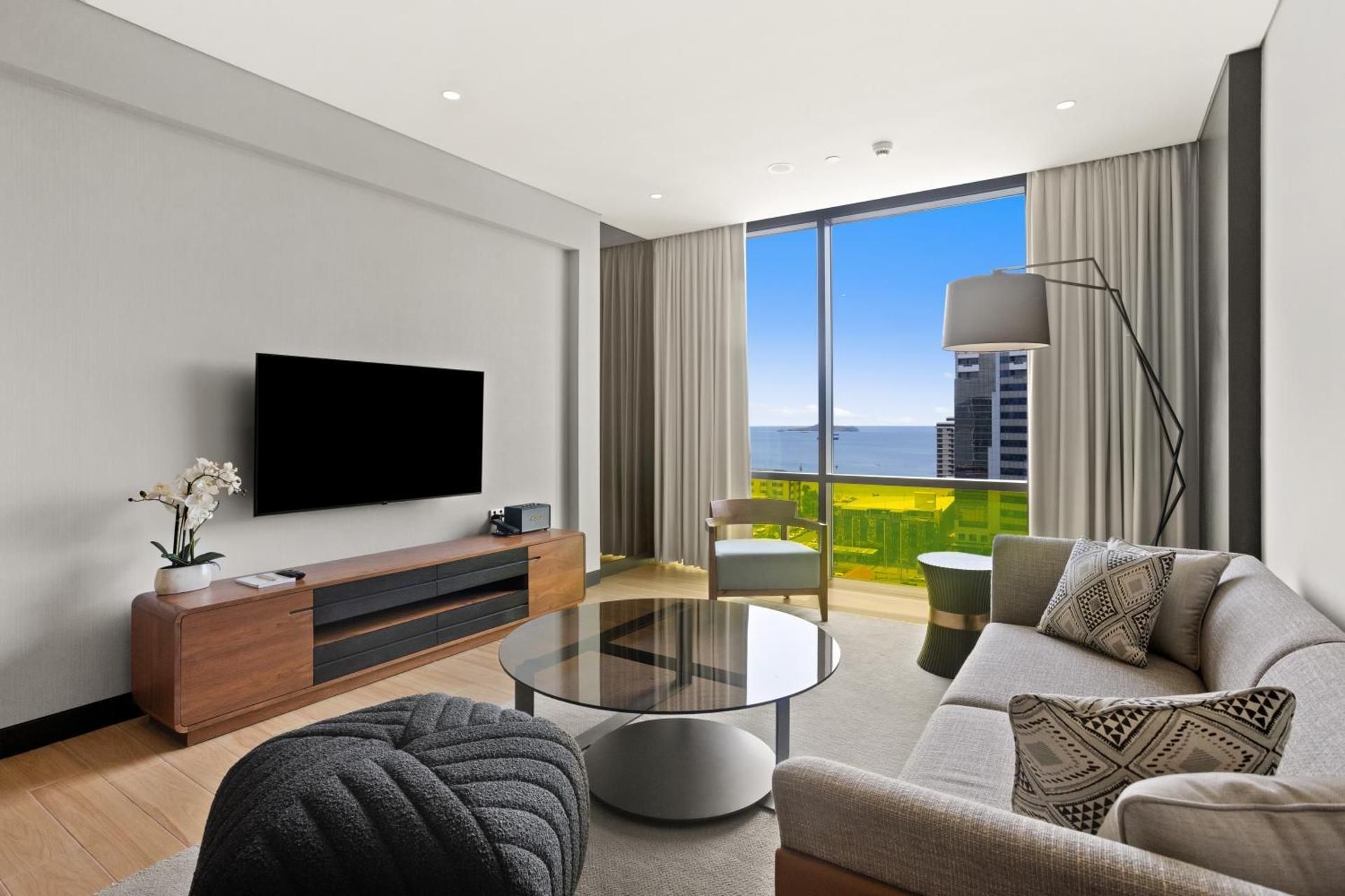 One-Bedroom King Suite with Bay View