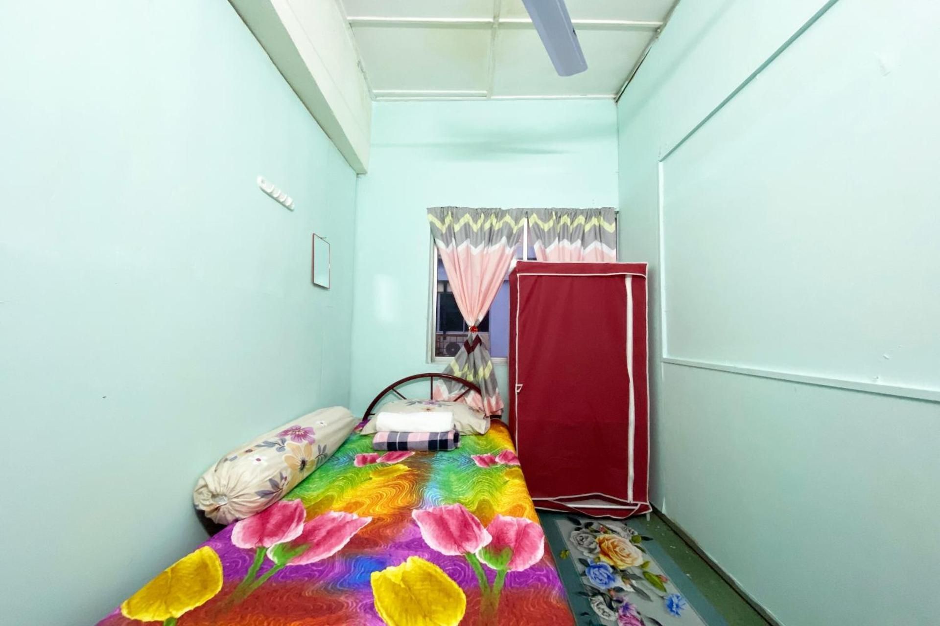 Single Room with Fan And Shared Bathroom
