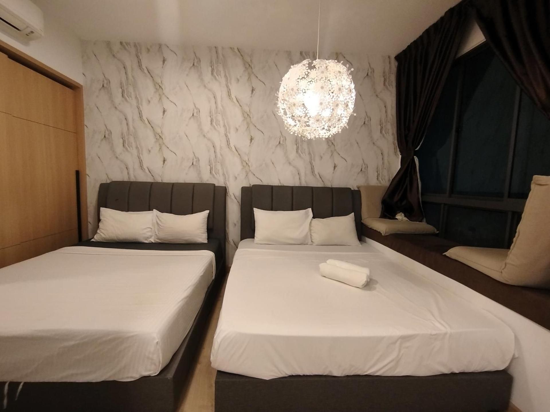 Deluxe Family Room