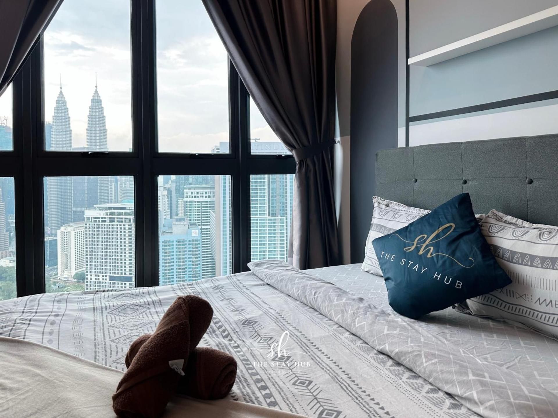 One-Bedroom Apartment with Balcony and City View