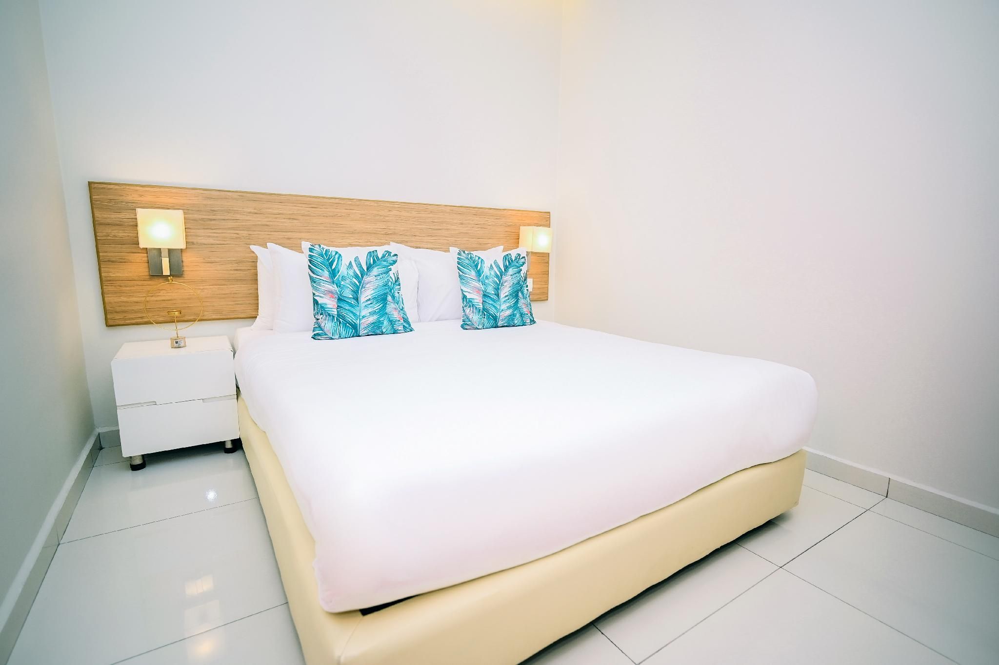 Standard Queen Room