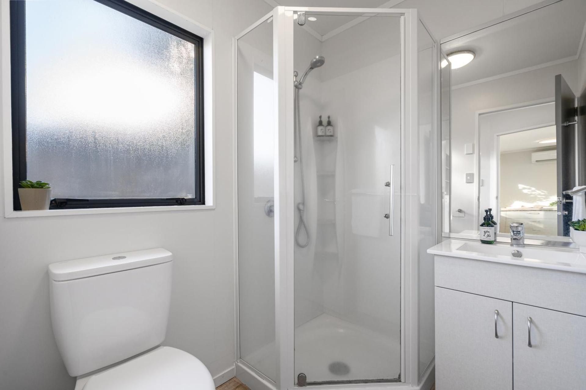 Park Motel - Pet Friendly (2BR)