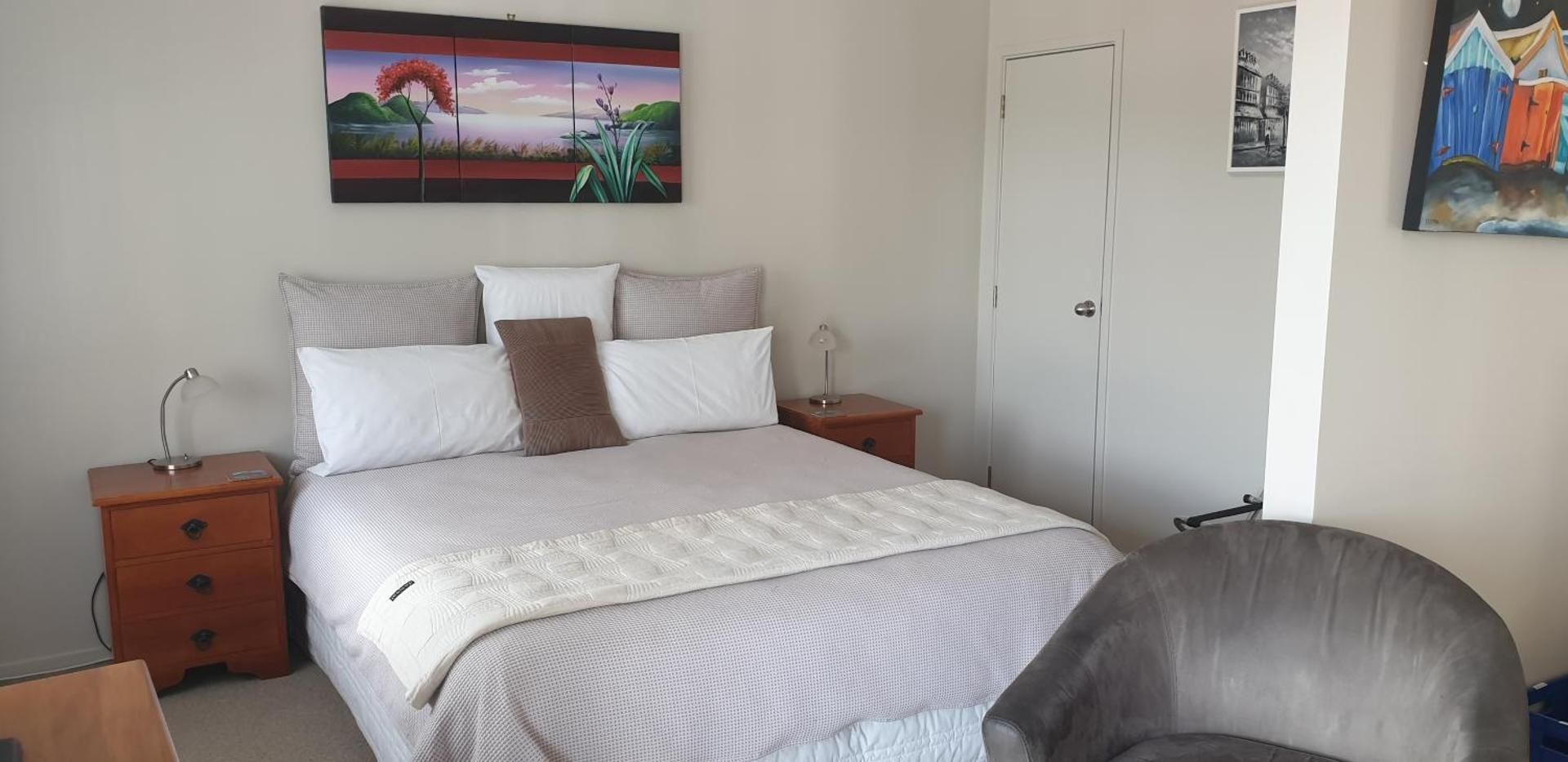 Apartment 6