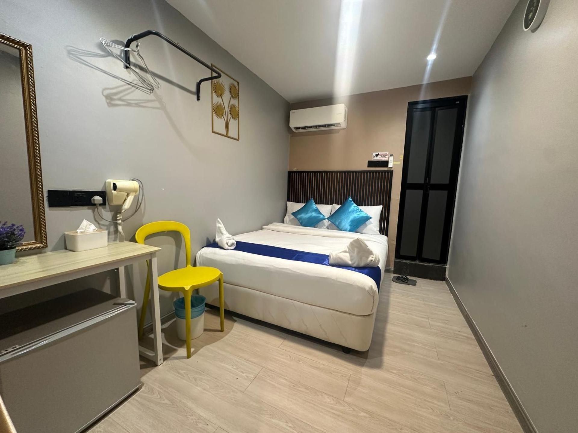 Double - Private Bathroom