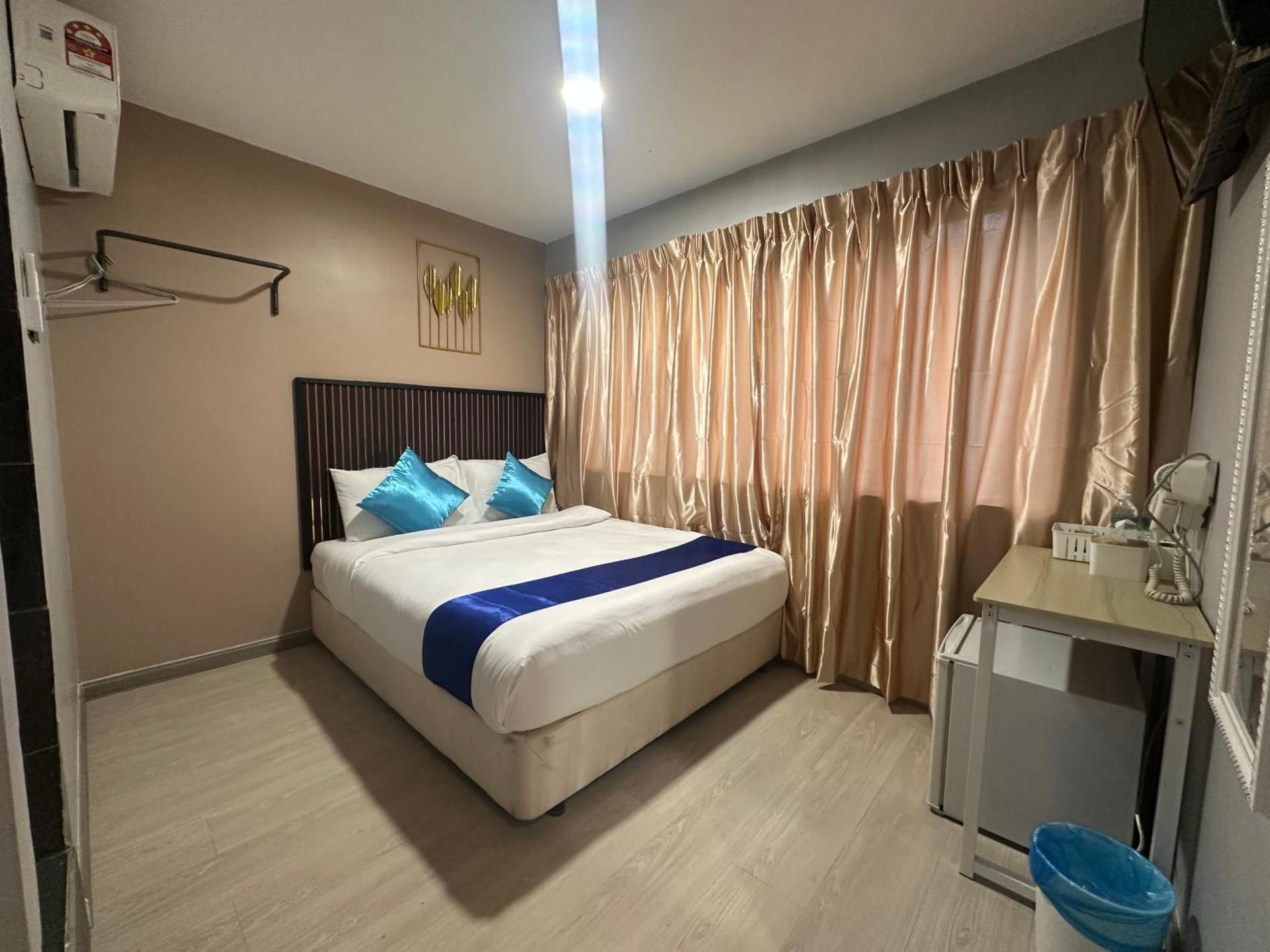 Superior Queen Room