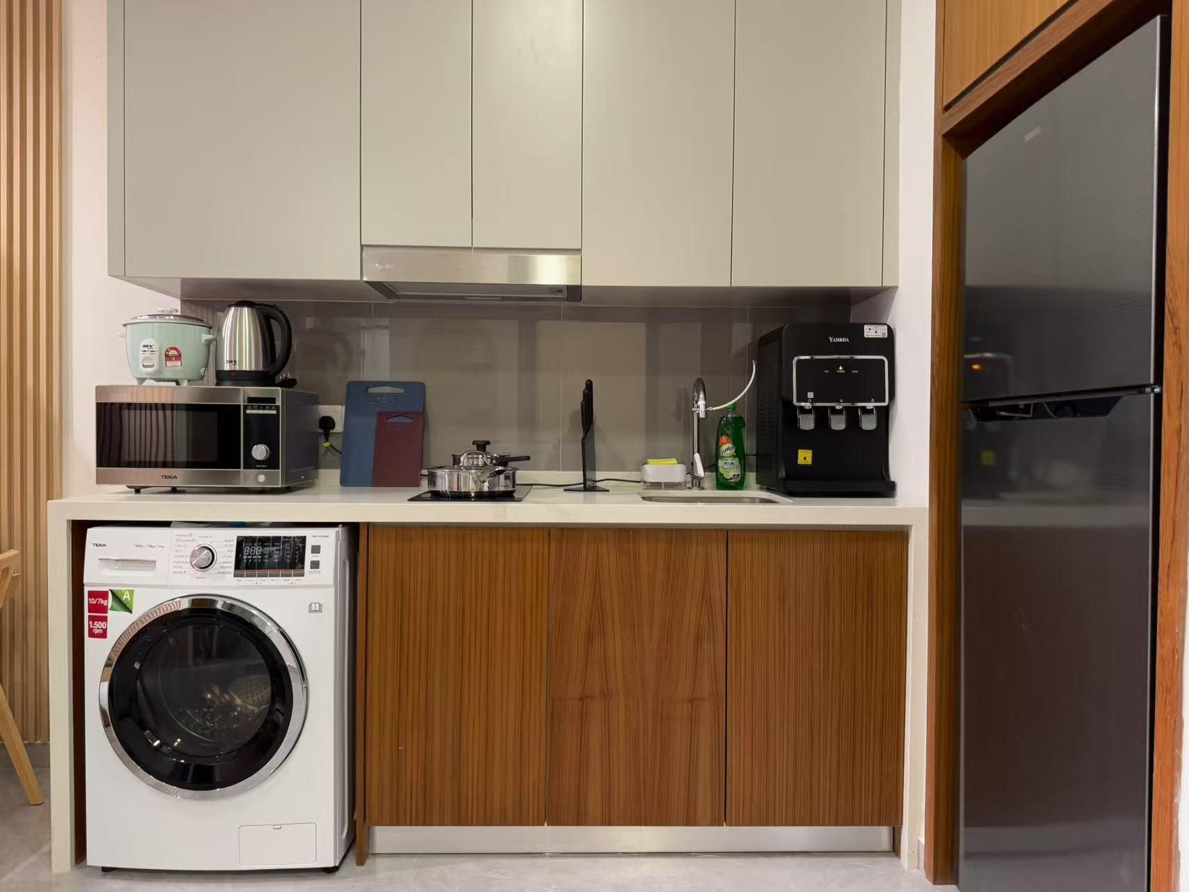 Superior 2 Bedroom Apartment -- City View