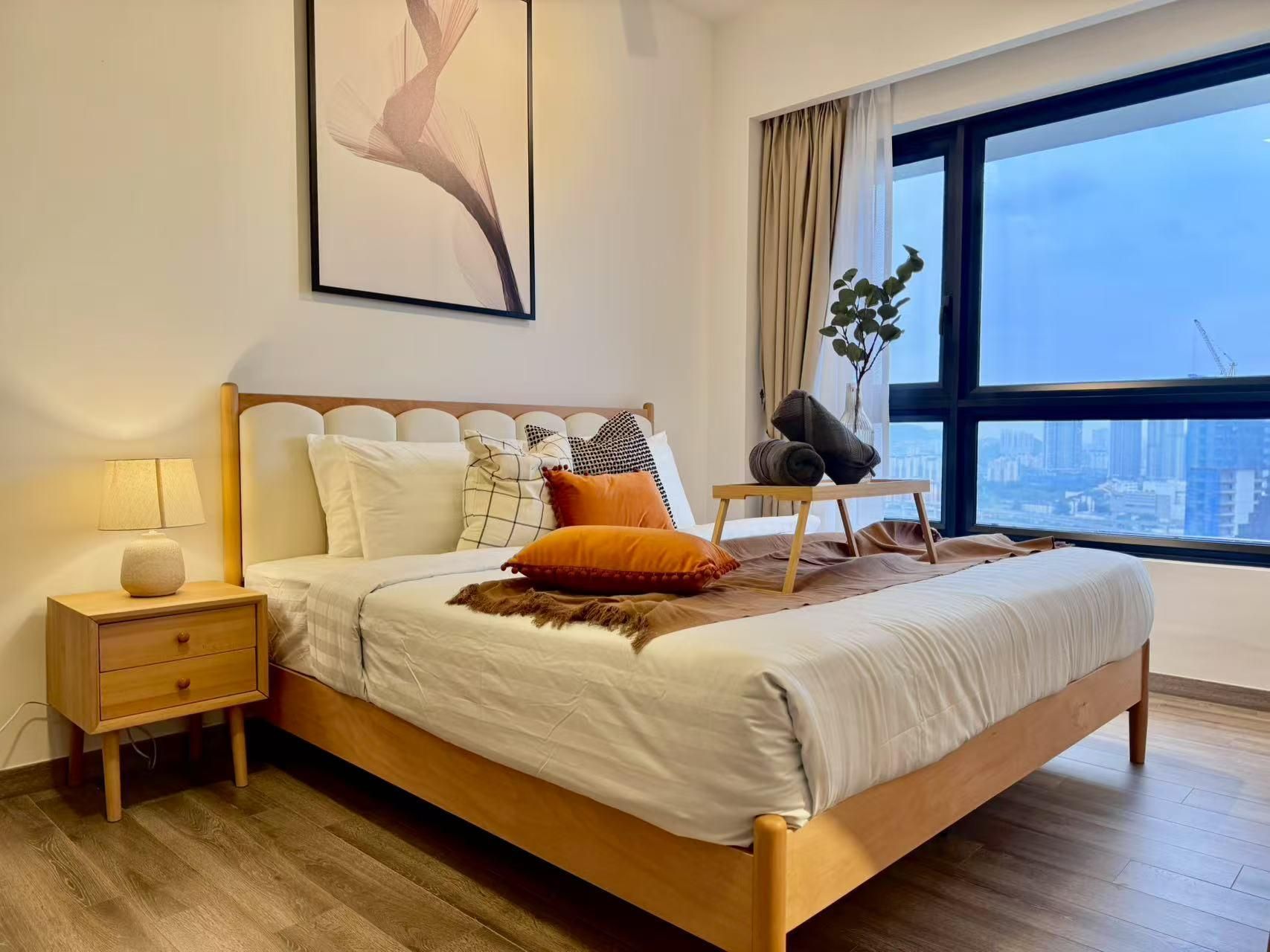 Cozy 2 Bedroom Apartment