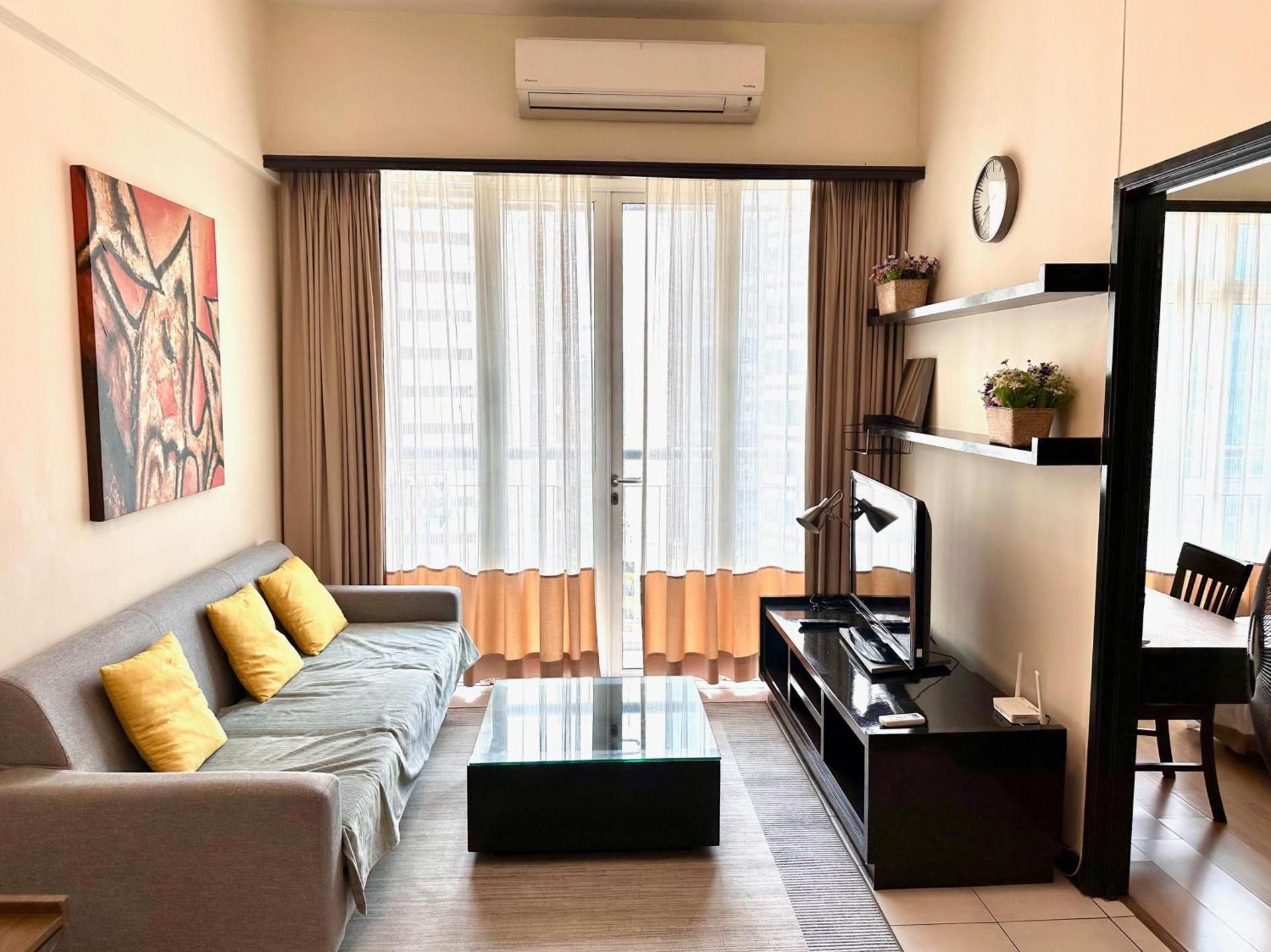 One-Bedroom Apartment