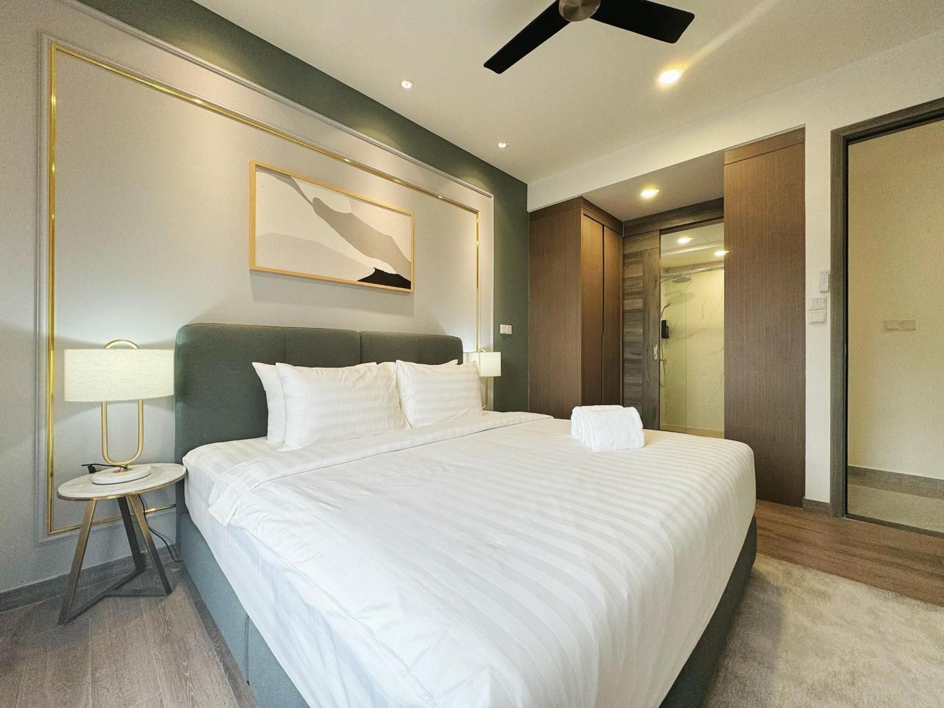 Two-Bedroom Apartment with City View