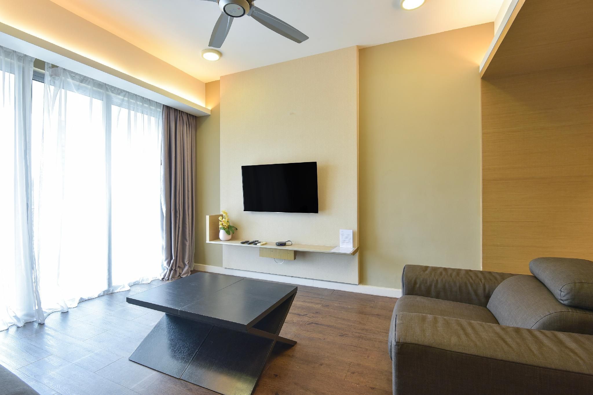 Three Bedroom Suite - Twin Tower with Pool View