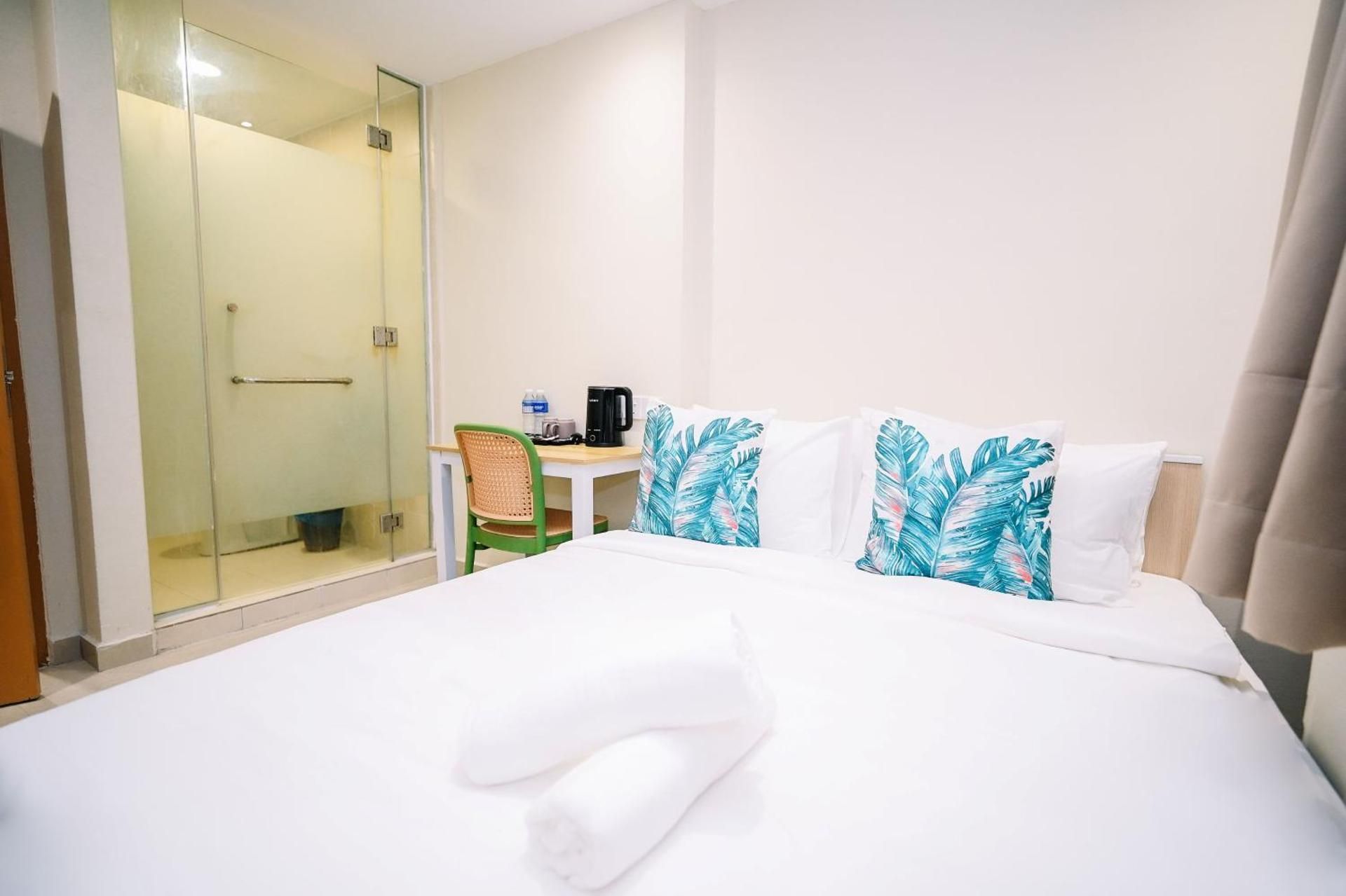 Deluxe Queen Room