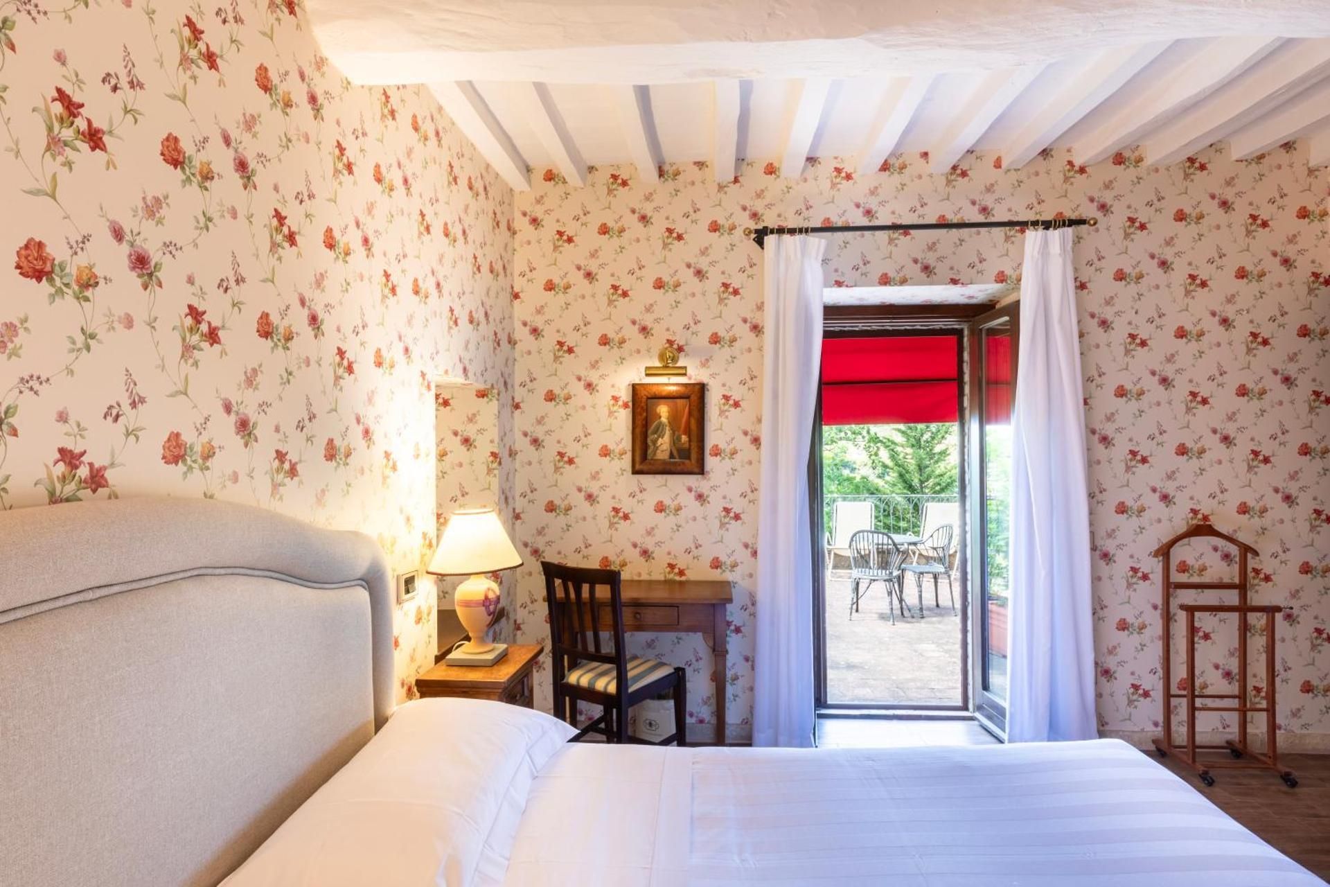 Double or Twin Room with Terrace