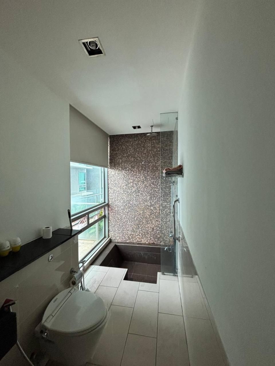 One-Bedroom Deluxe Apartment