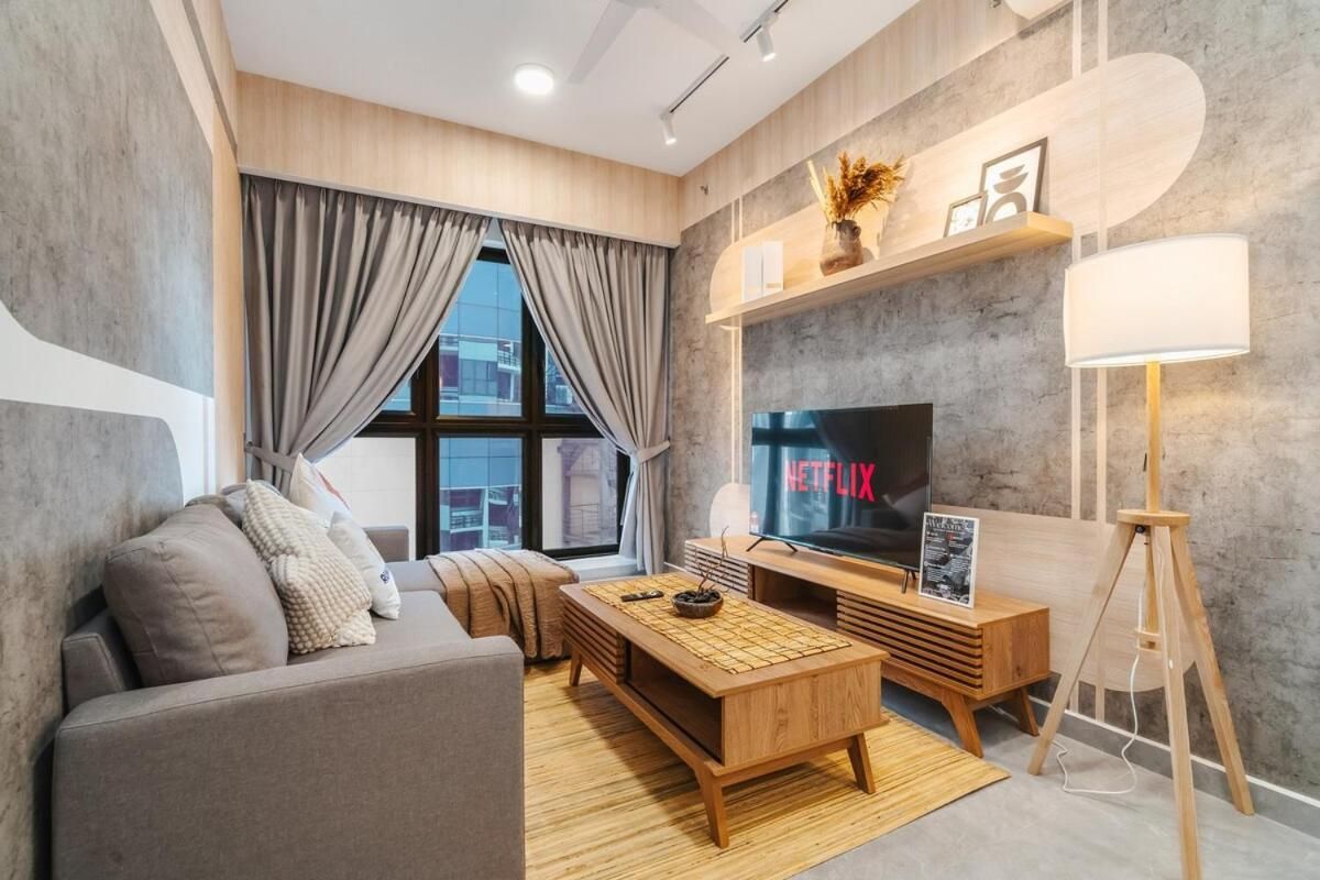 Superior One-Bedroom Apartment