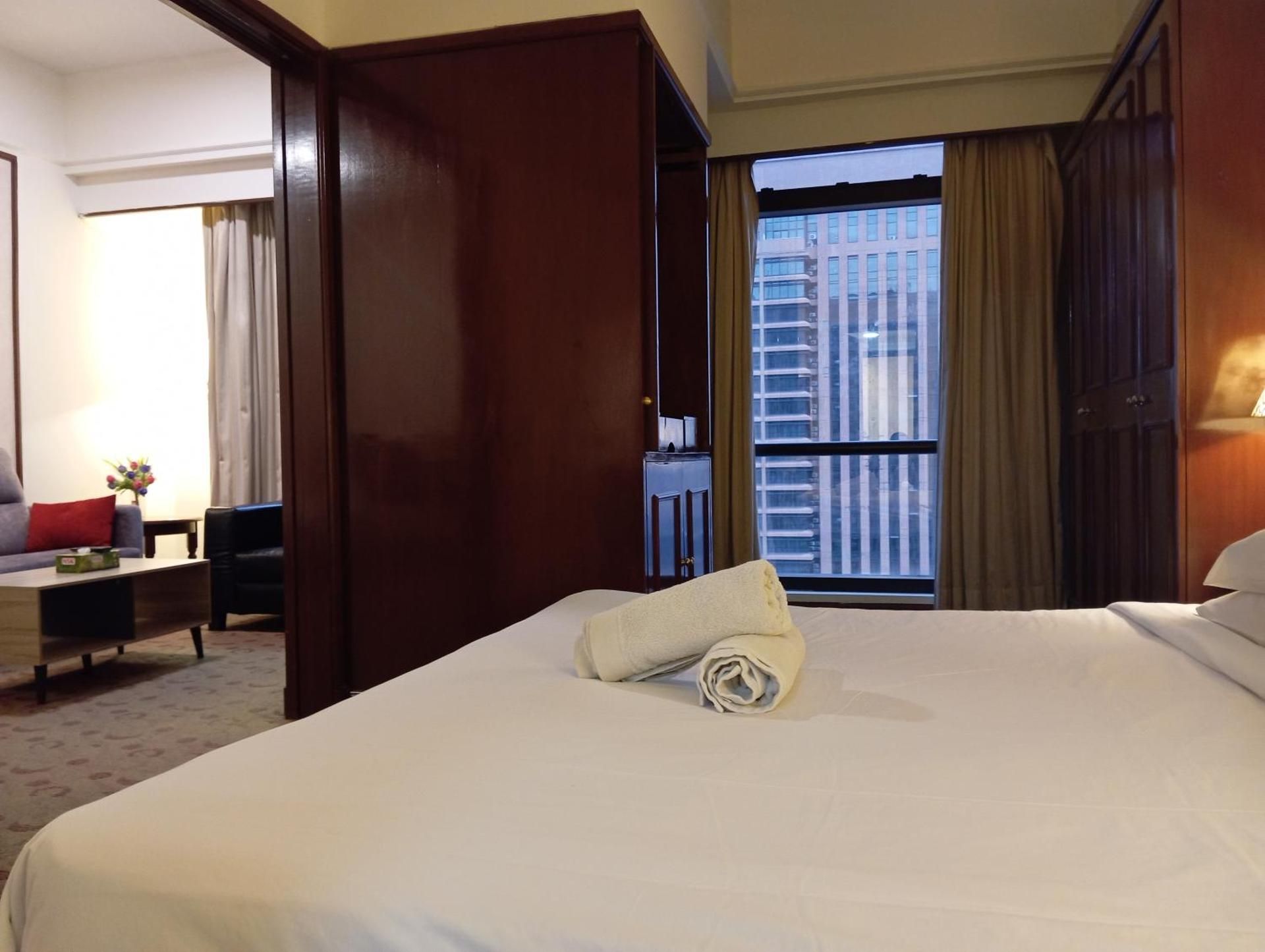 Deluxe Suite