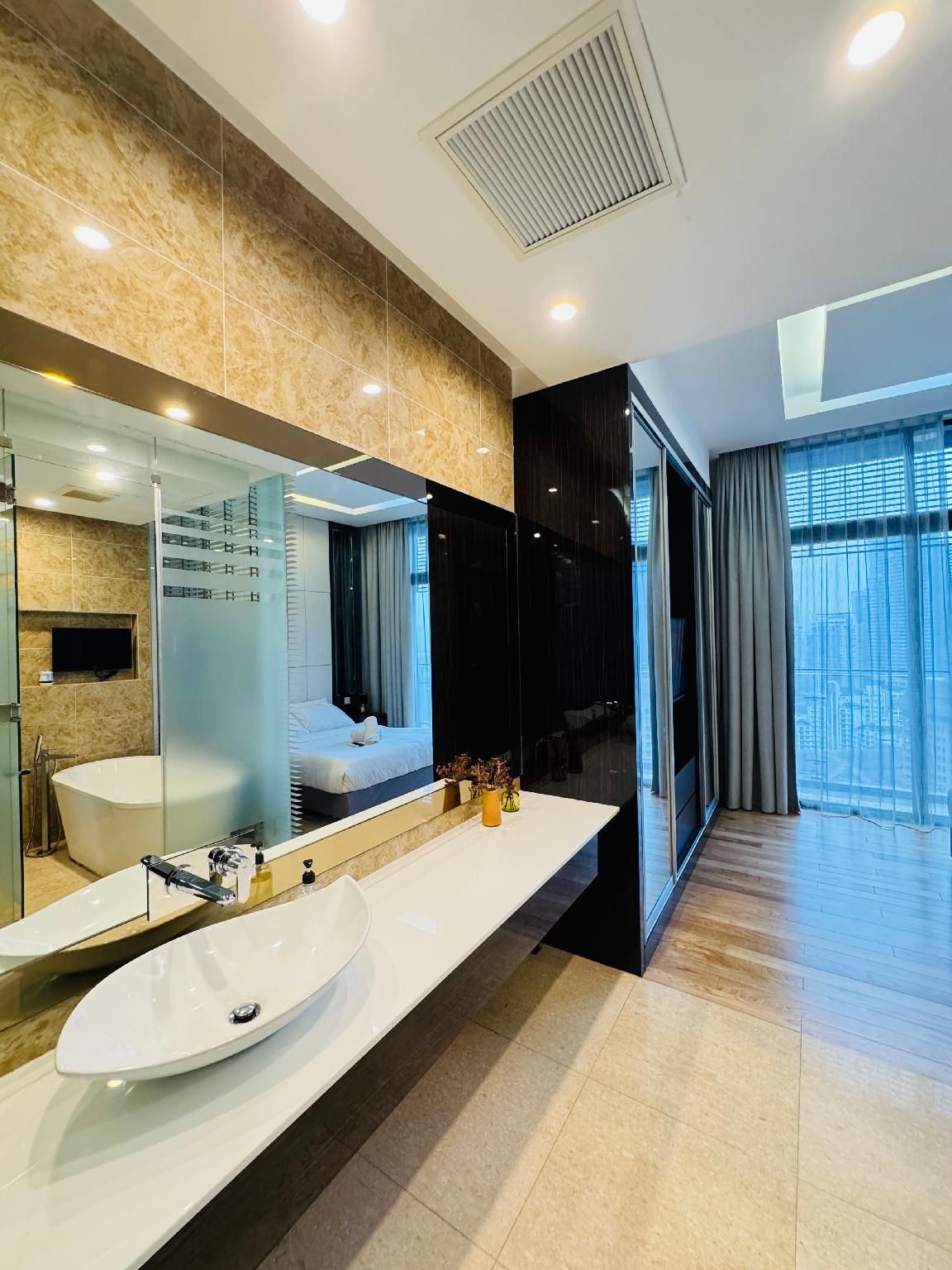 Execuitve Suite
