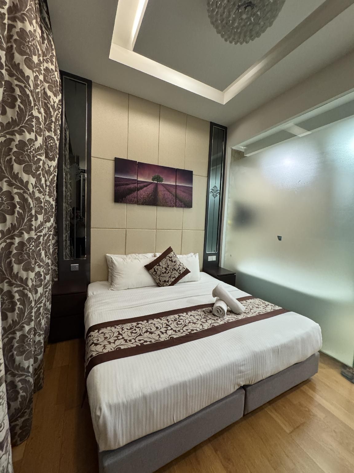 Standard Suite