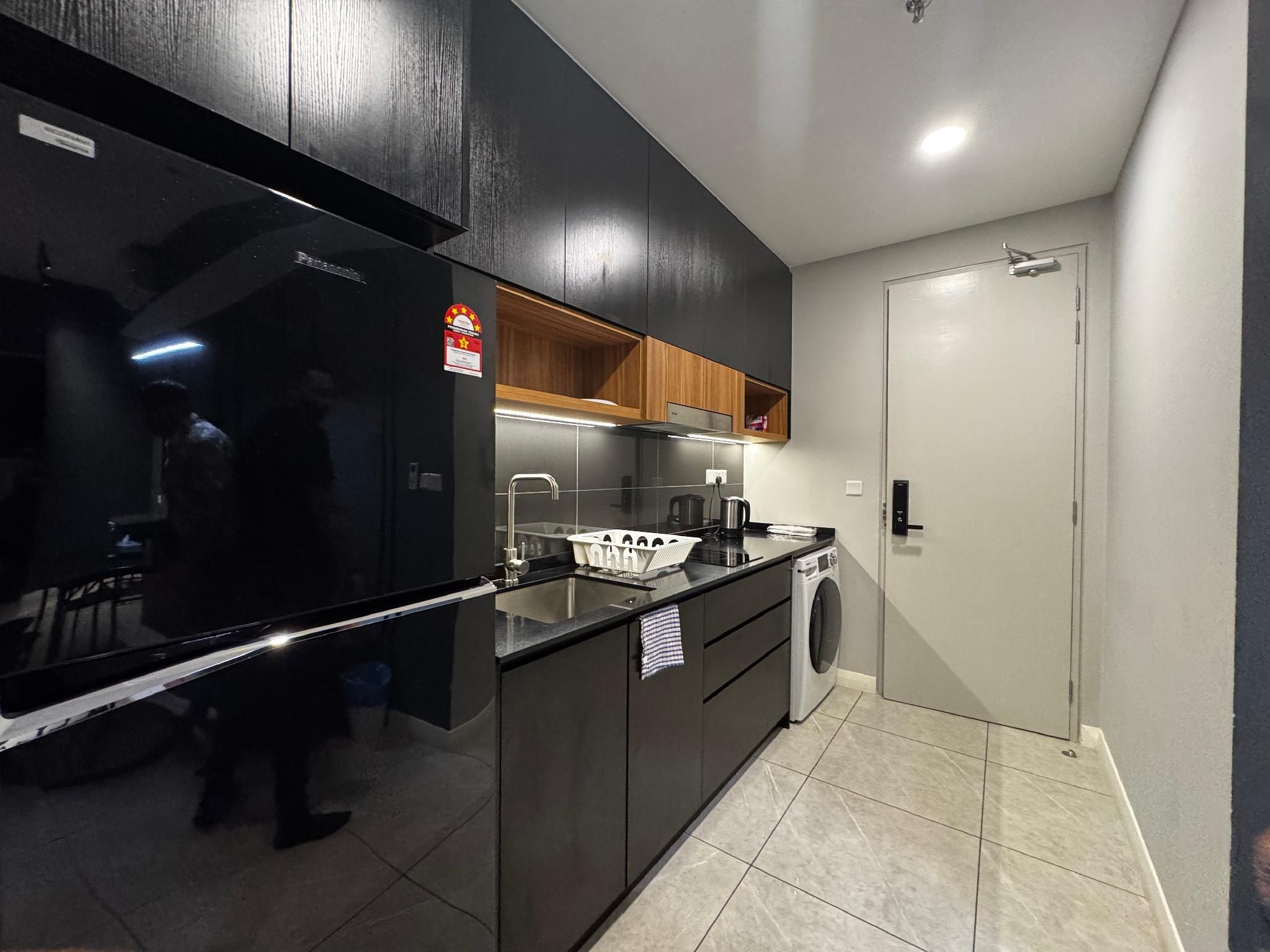 Two-Bedroom Apartment with City View