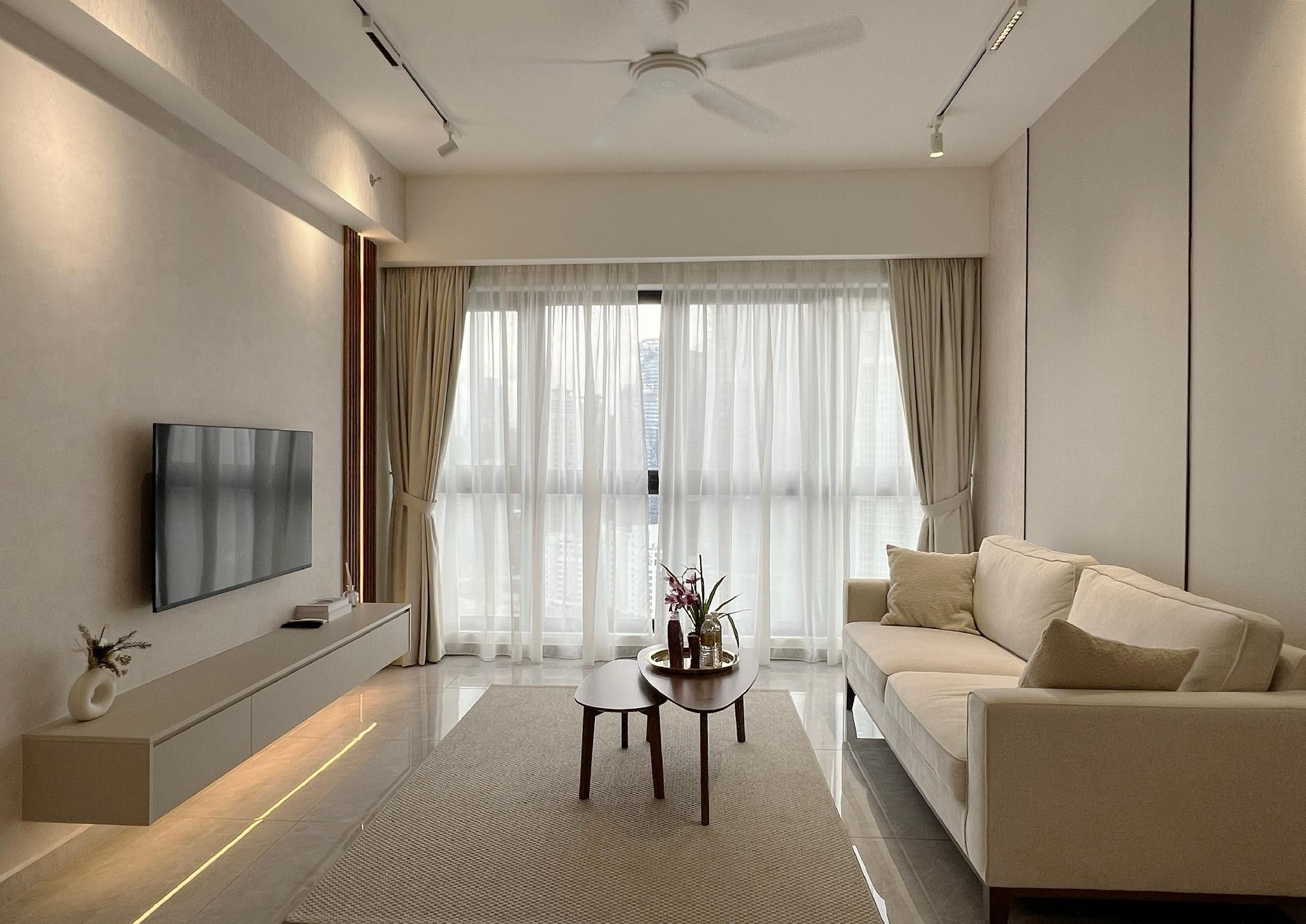 Two-Bedroom One Bathroom Sky High Apartment