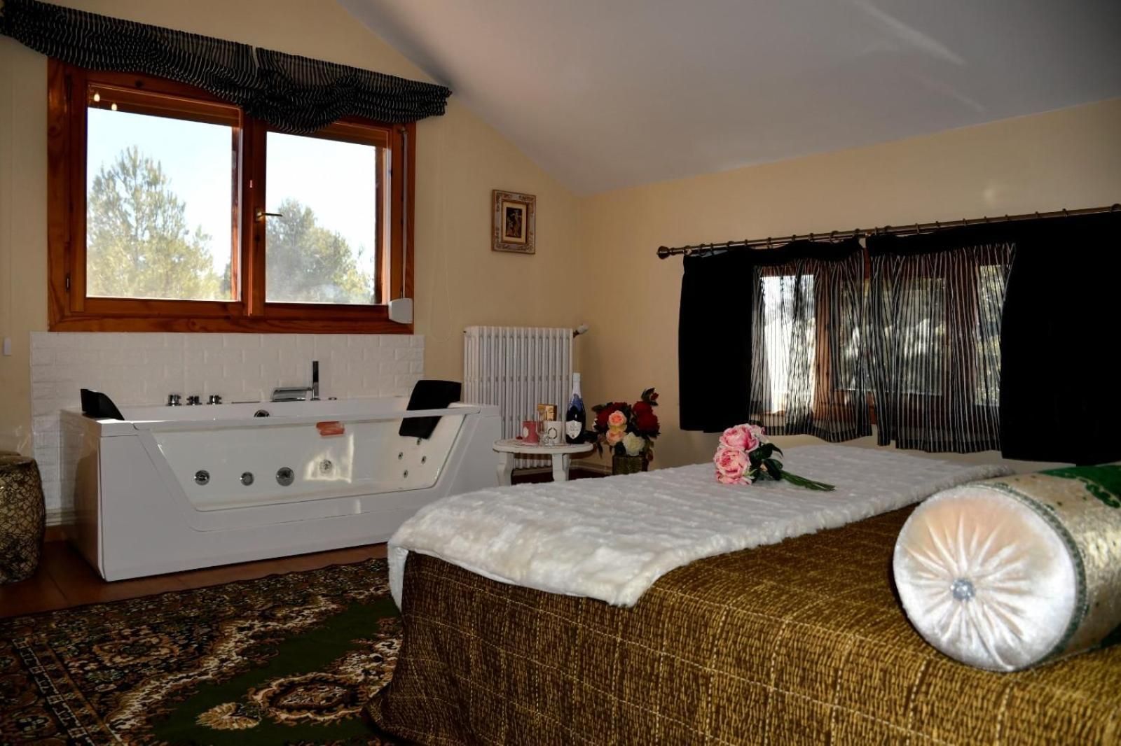 Double Room with Spa Bath