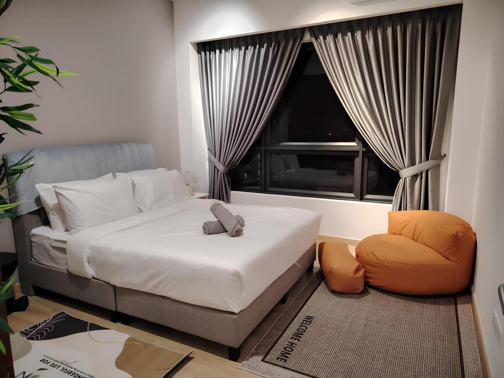 Two-Bedroom Apartment with City View