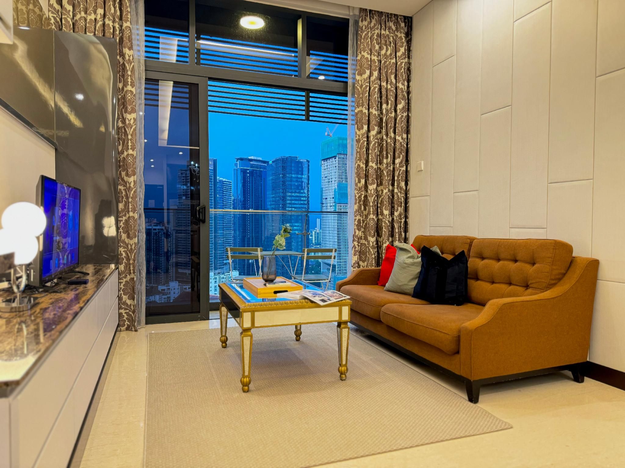 Deluxe 2 Bedroom