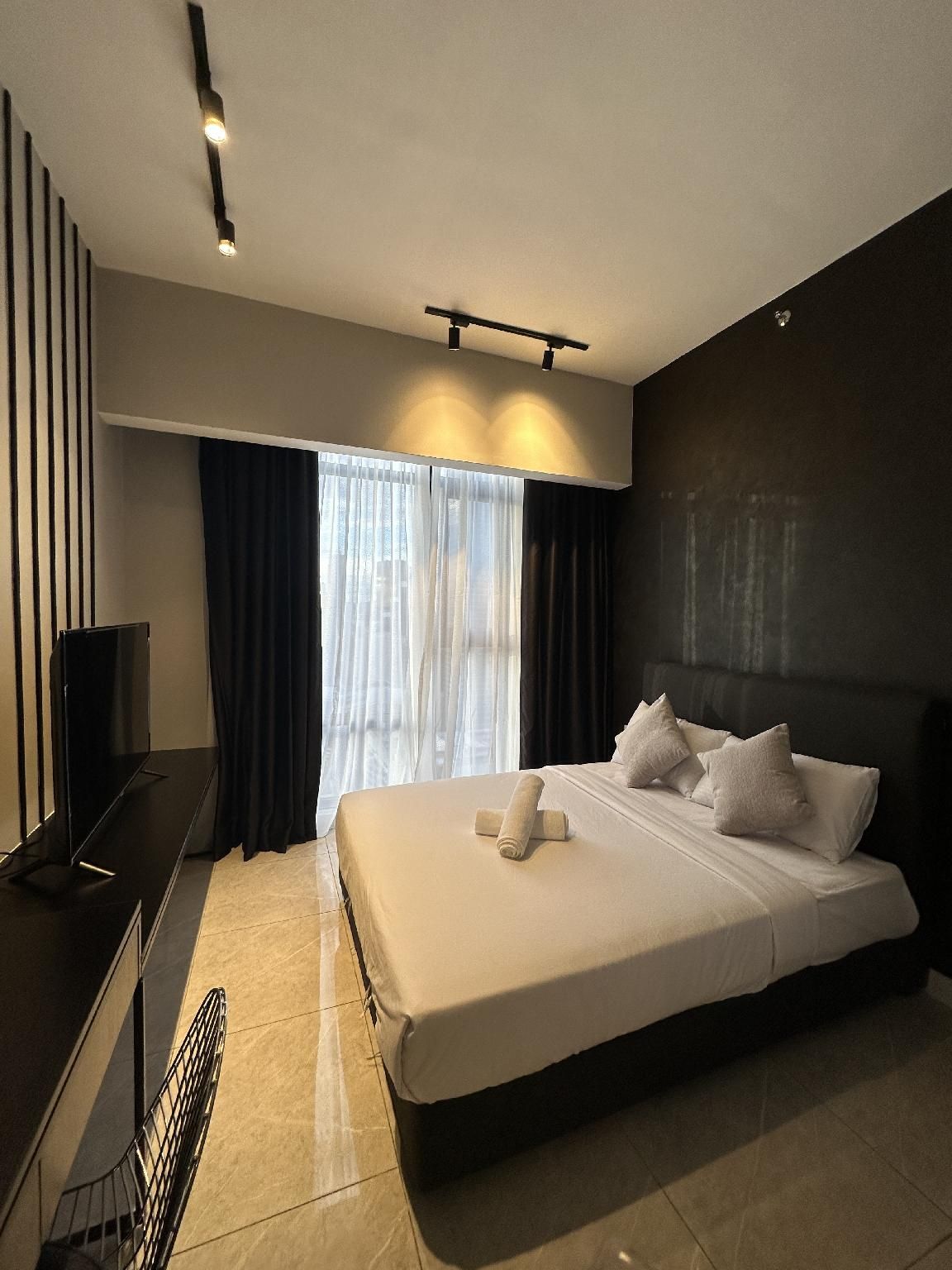Deluxe Studio Room