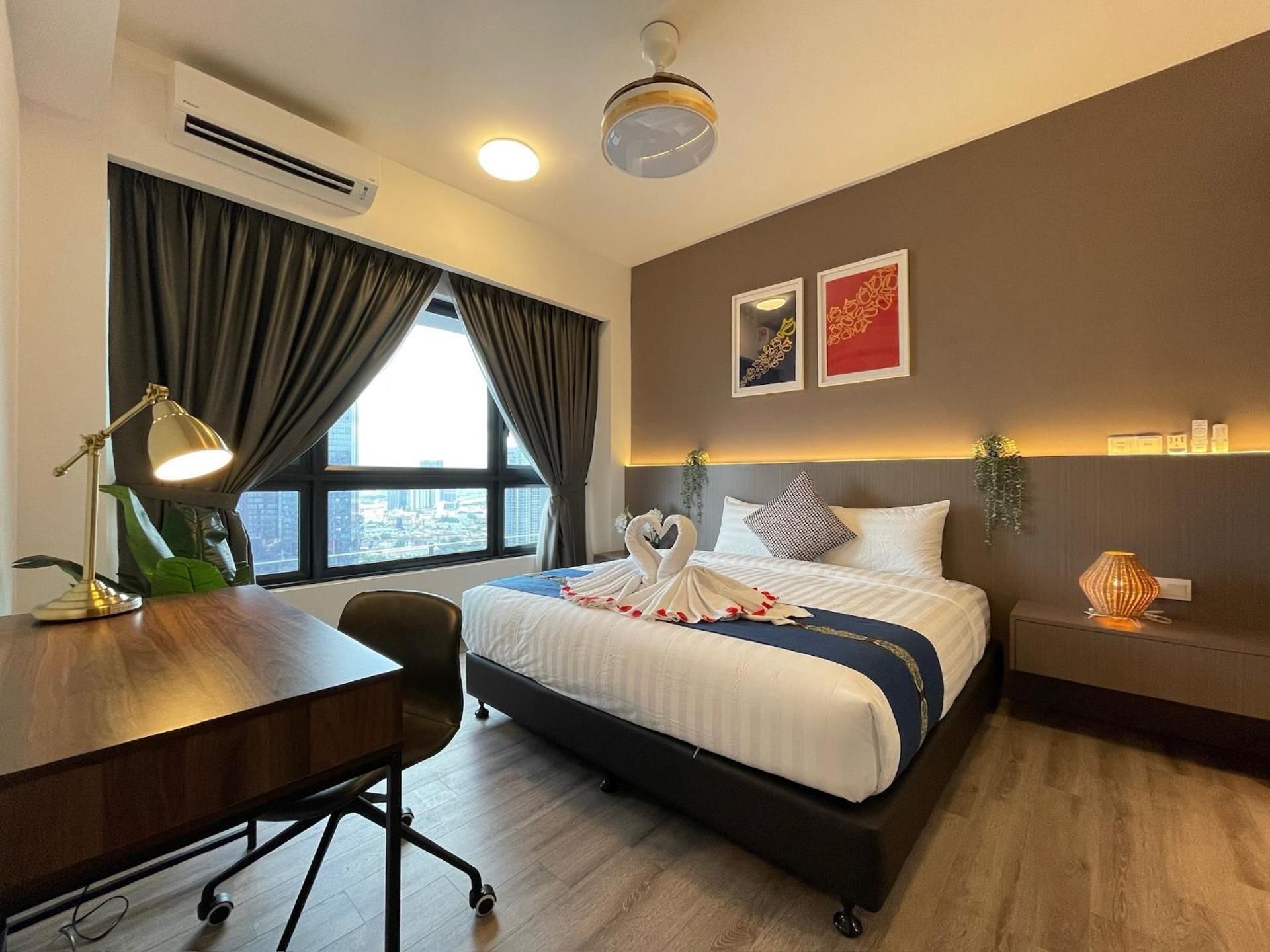 Two-Bedroom Apartment with Resort View