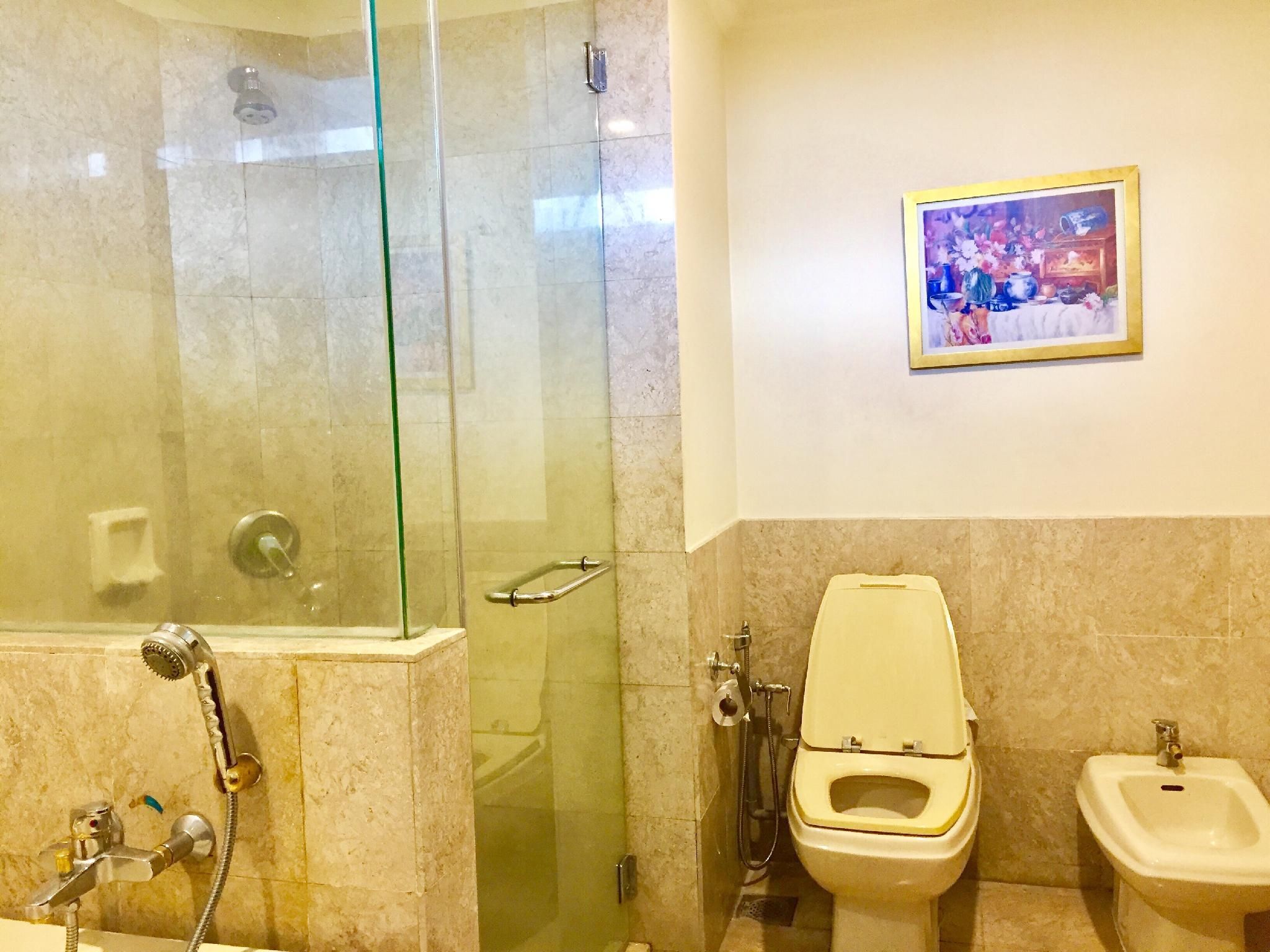 Deluxe 2-Bedroom Apartment