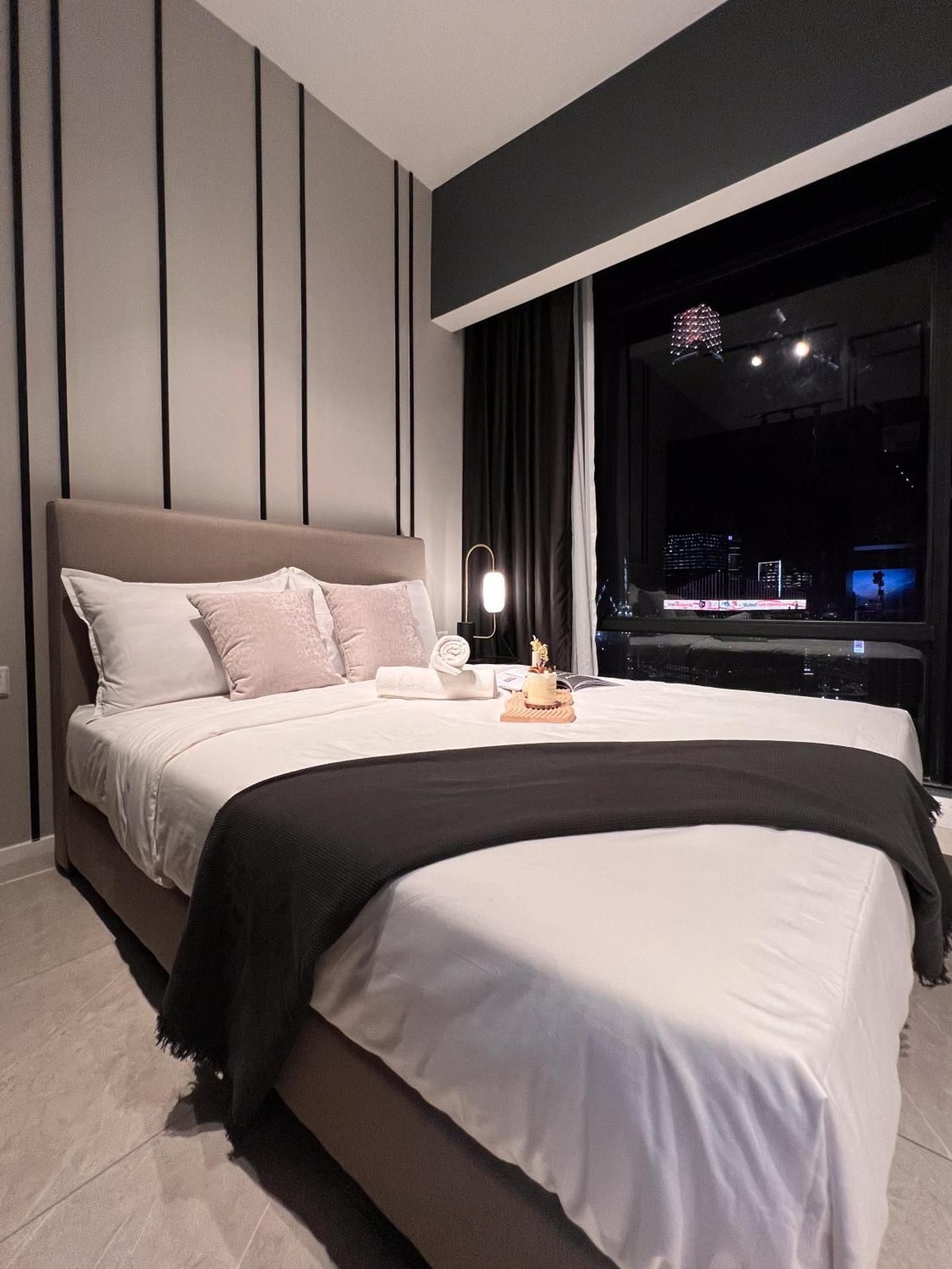 Queen Suite