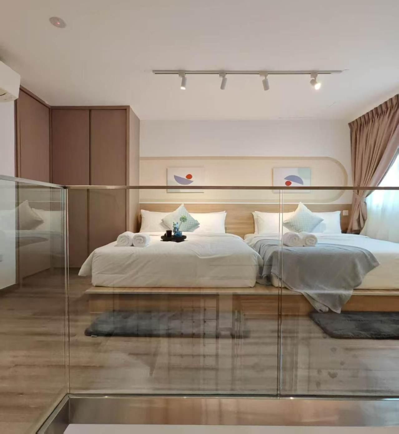 Apartment - Split Level