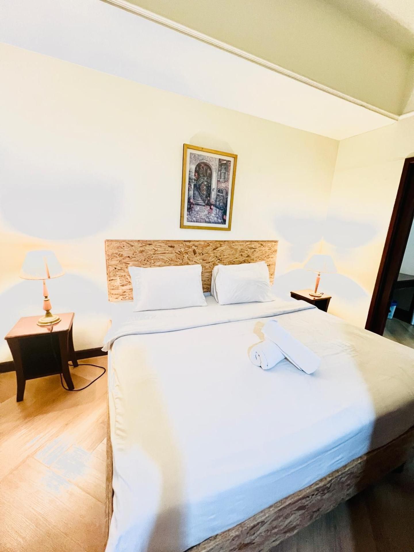 Deluxe King Suite