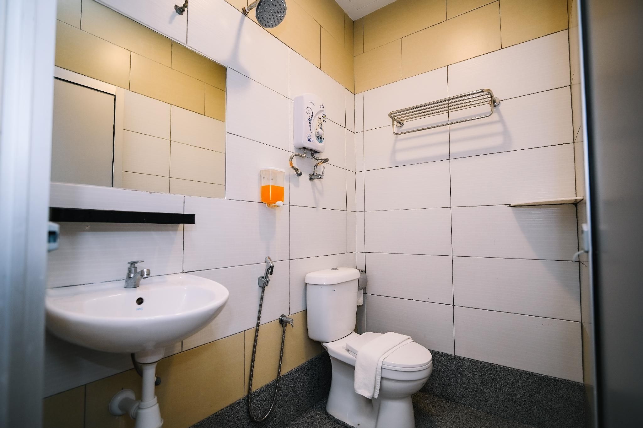 Deluxe Queen Room