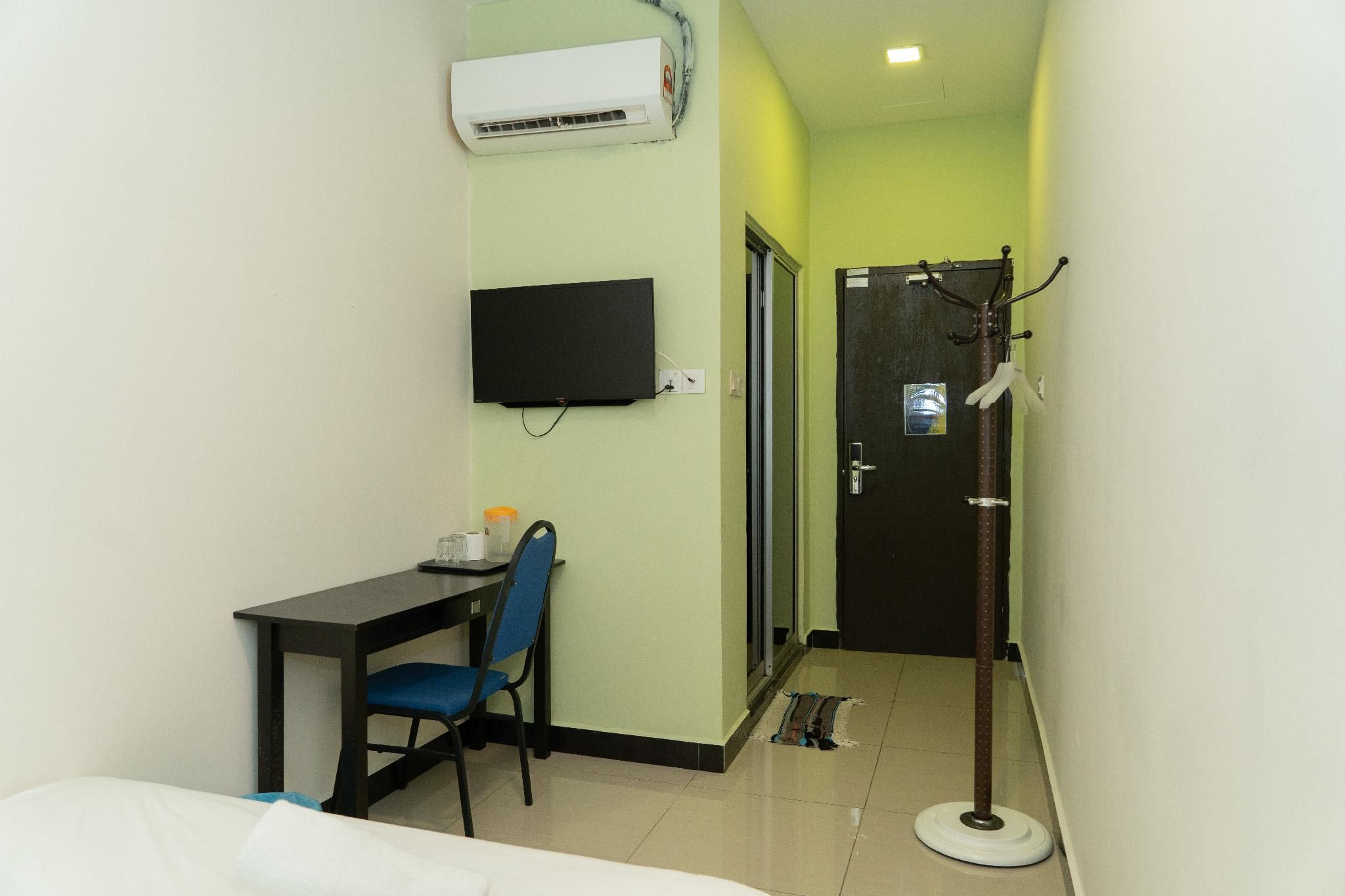 Standard Double Room - no window