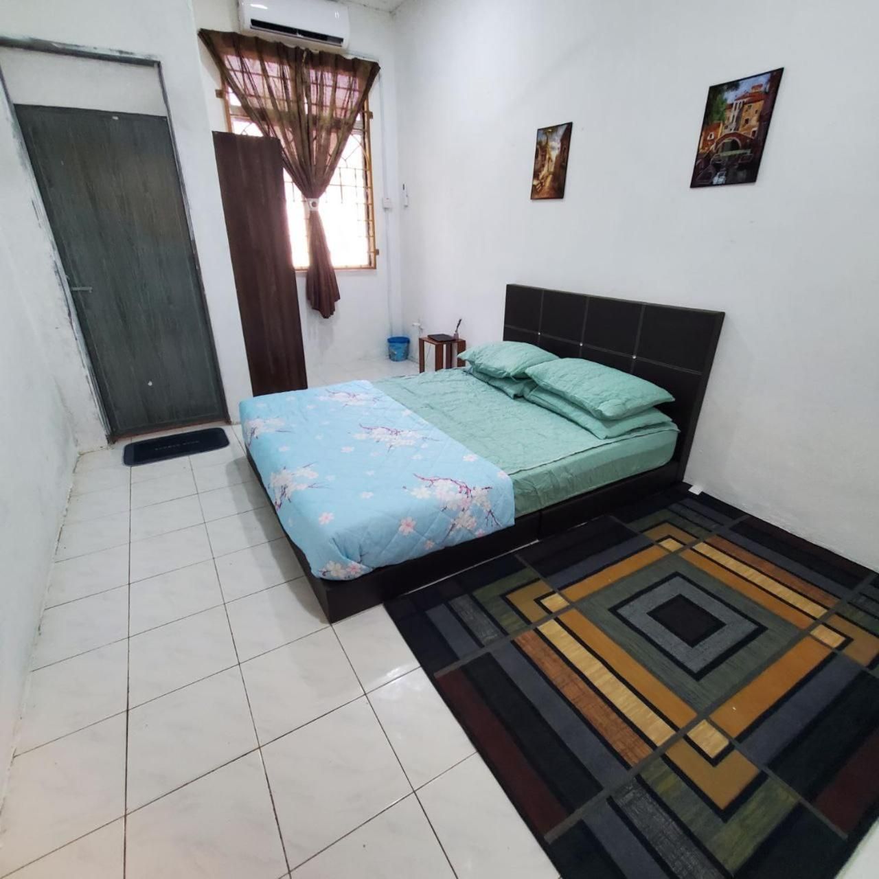 Four-Bedroom Holiday Home