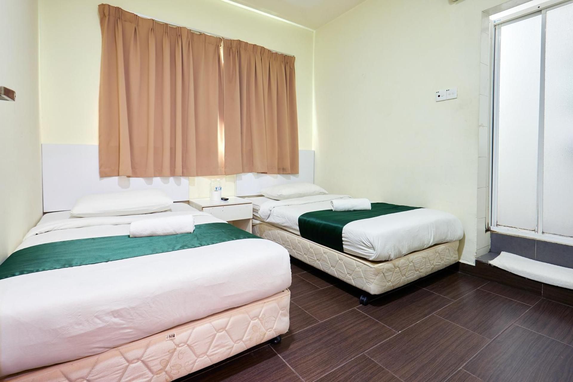 Twin Room with Window