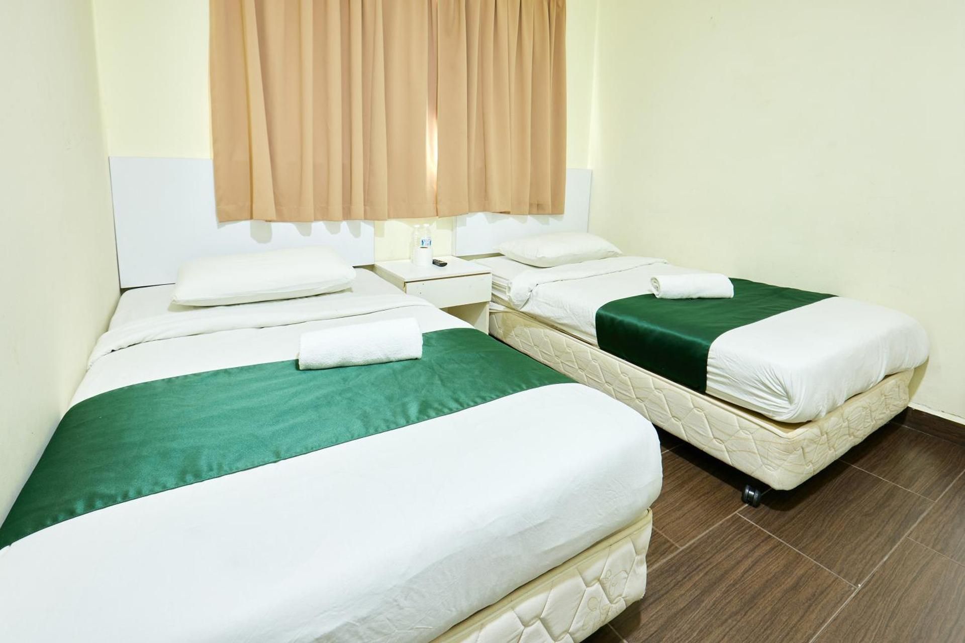 Twin Room with Window