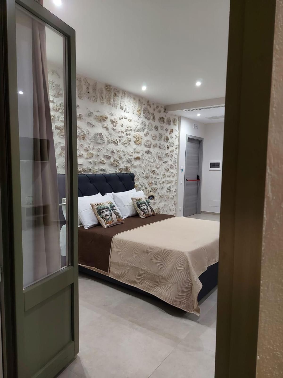Double Room with Balcony and Sea View
