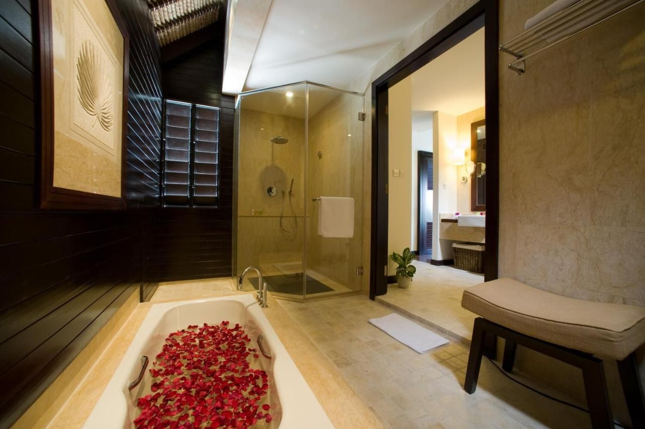 3 Bedroom Deluxe Suite Lake View