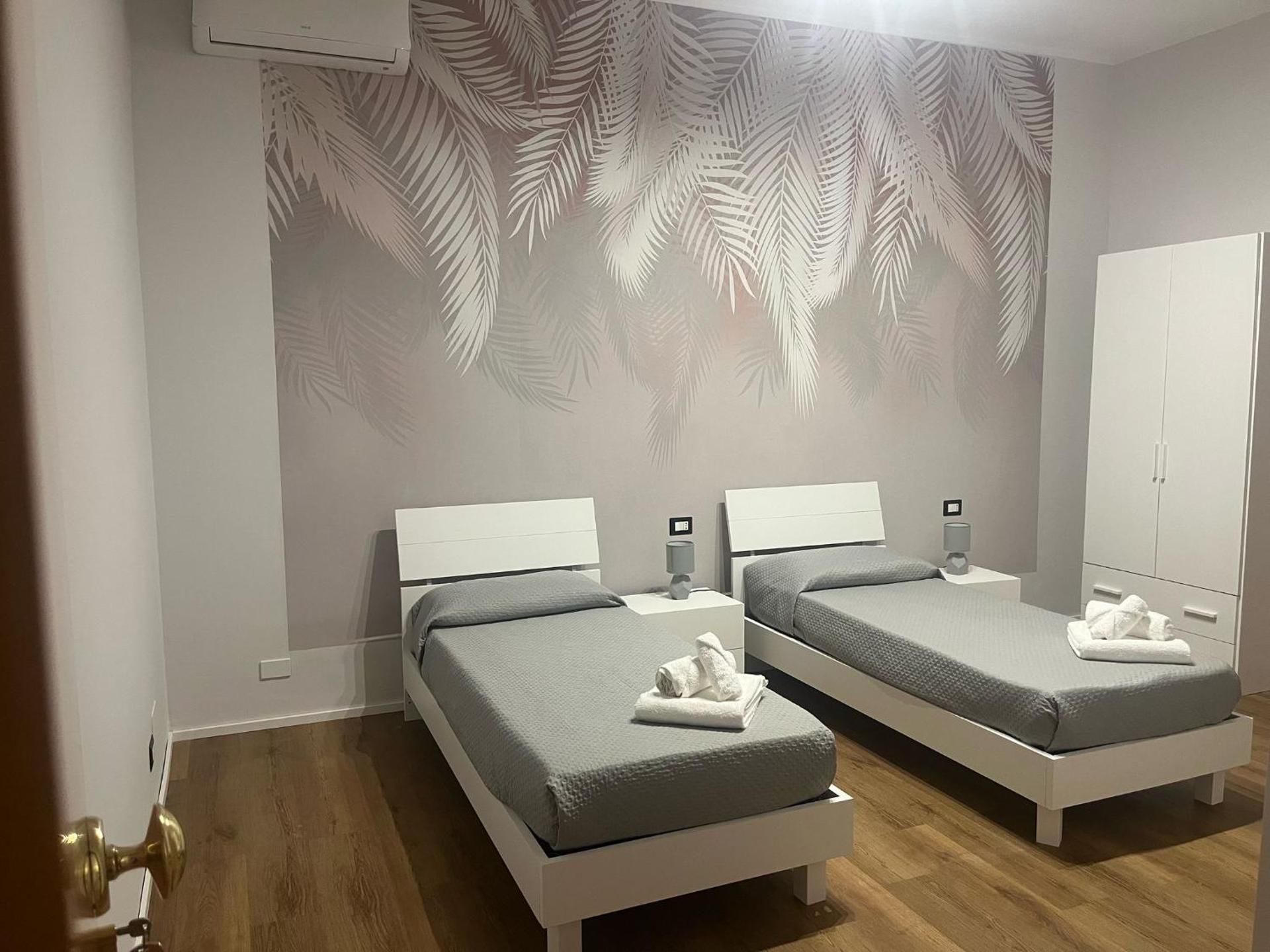 Large Twin Room