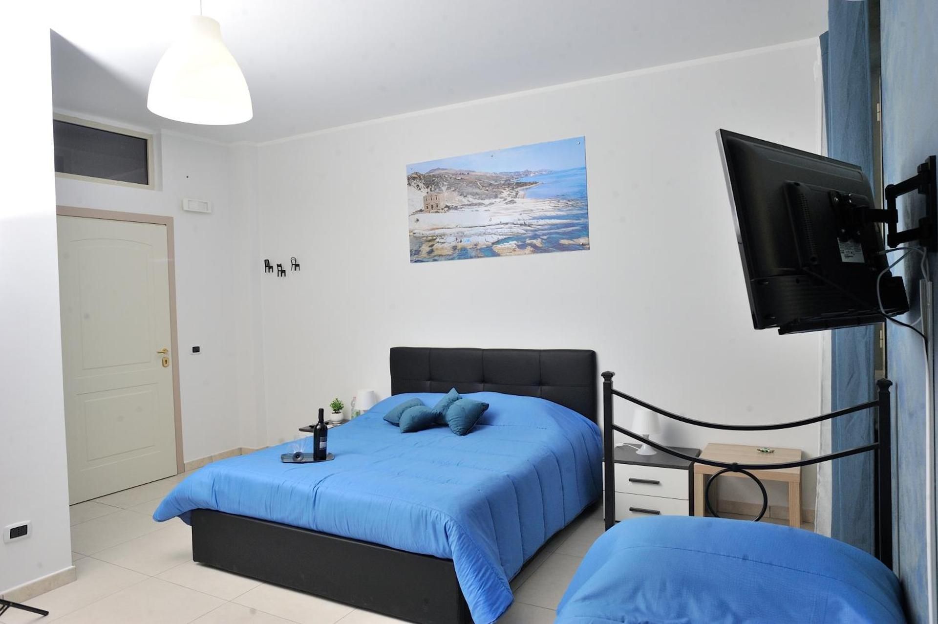 Elsa cori me Double Room with Private External Bathroom 2