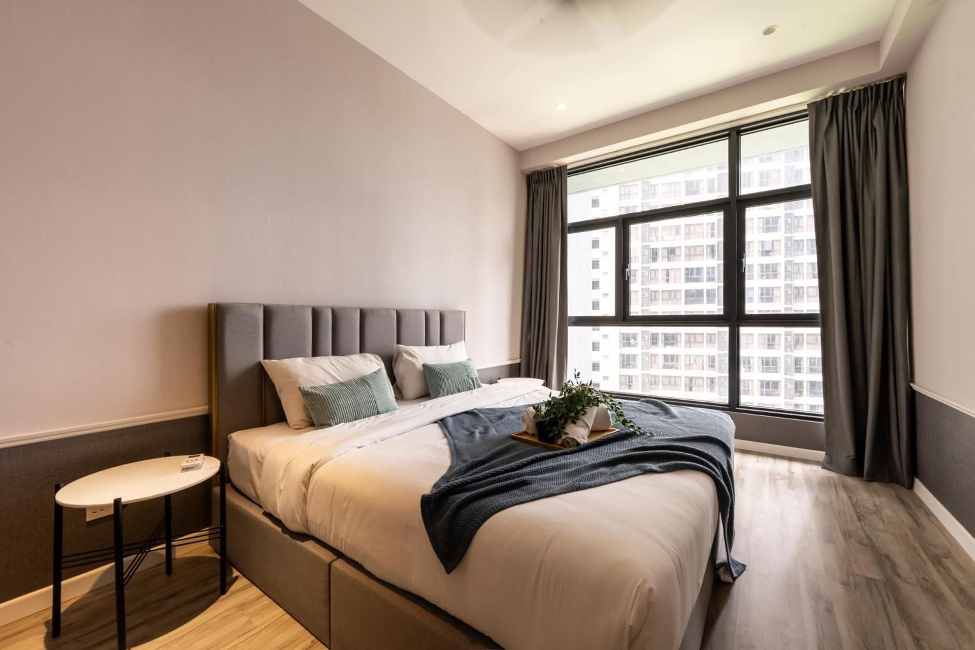 One-Bedroom Premier Apartment
