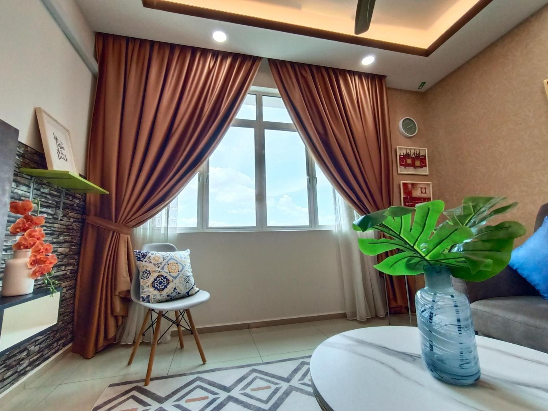 Four-Bedroom Standard Apartment