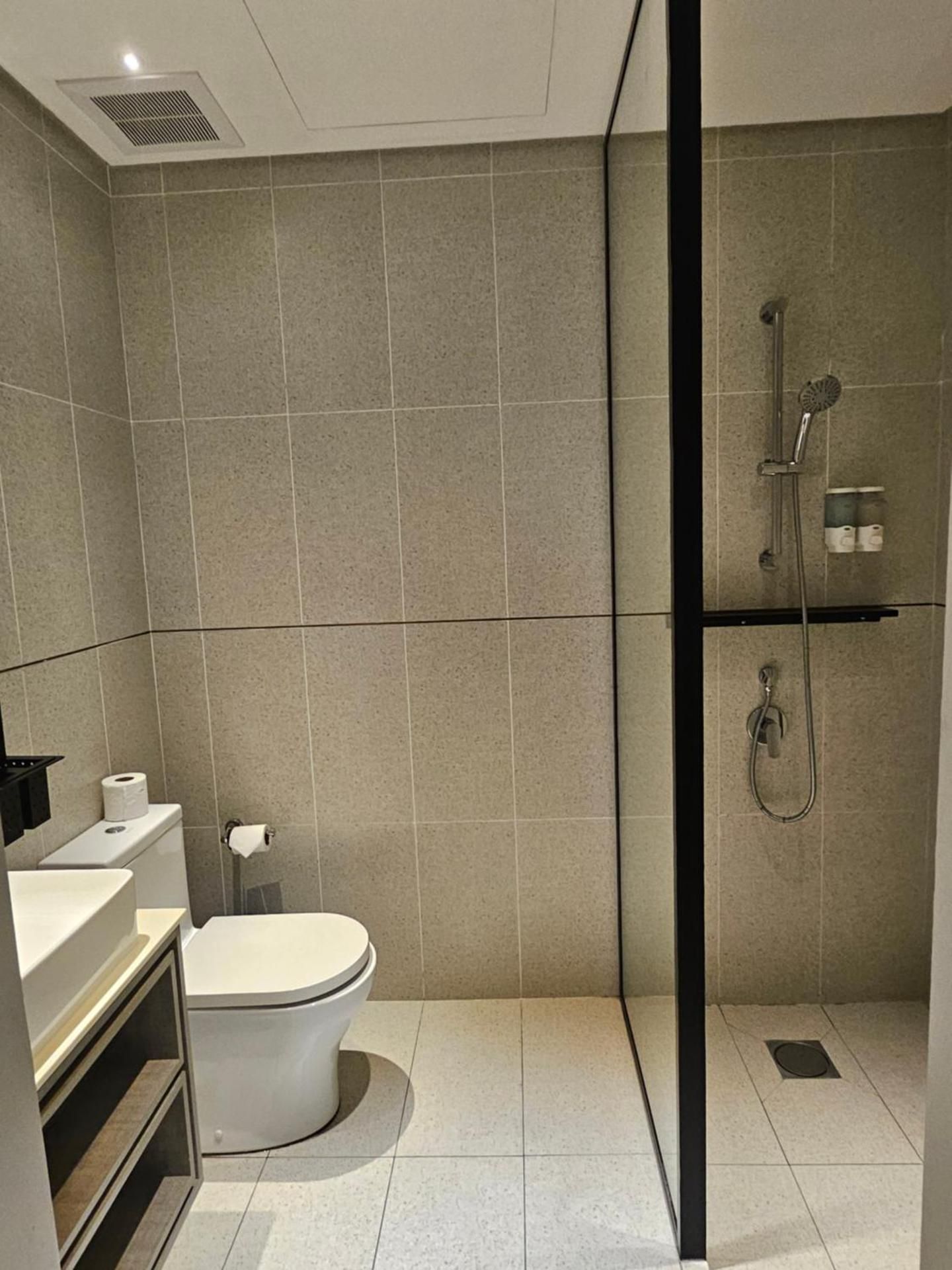 One-Bedroom Standard Apartment