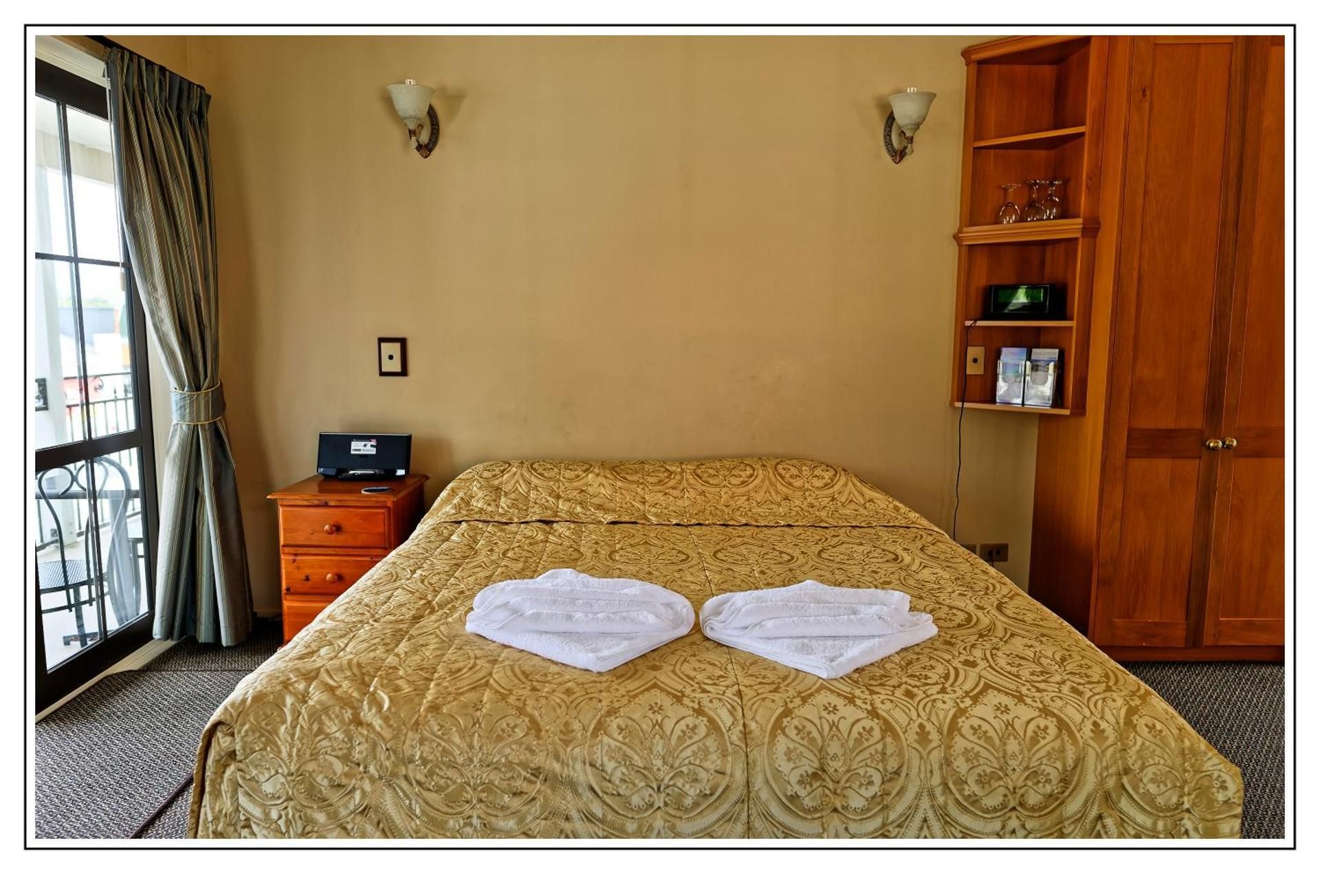 Superior Three-Bedroom Apartment